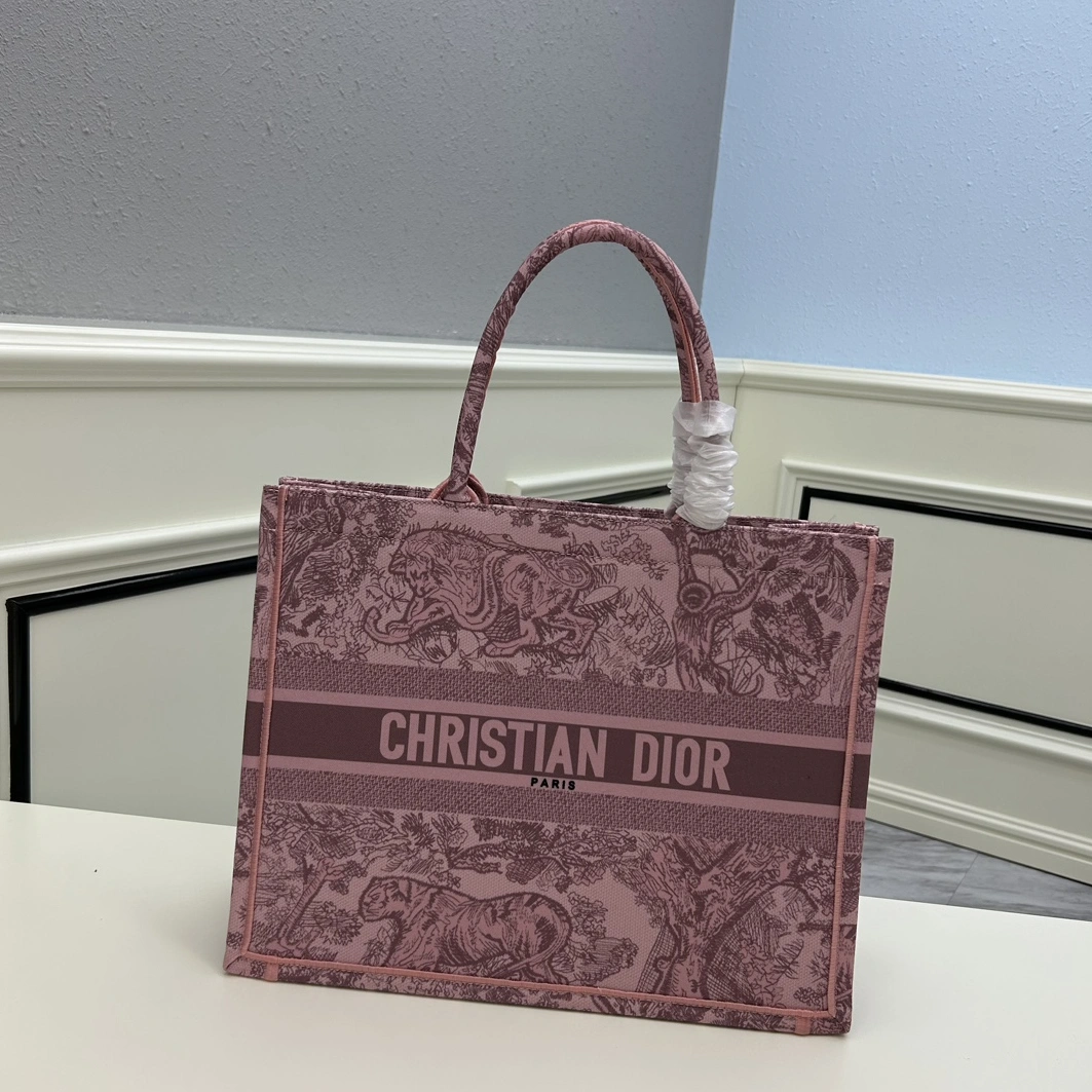 Resilient 794 Christian Dior AAA Quality Tote-Handbags For Women