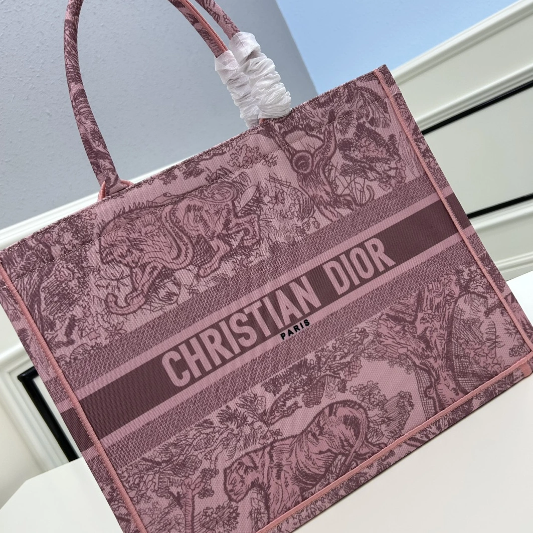 Resilient 794 Christian Dior AAA Quality Tote-Handbags For Women