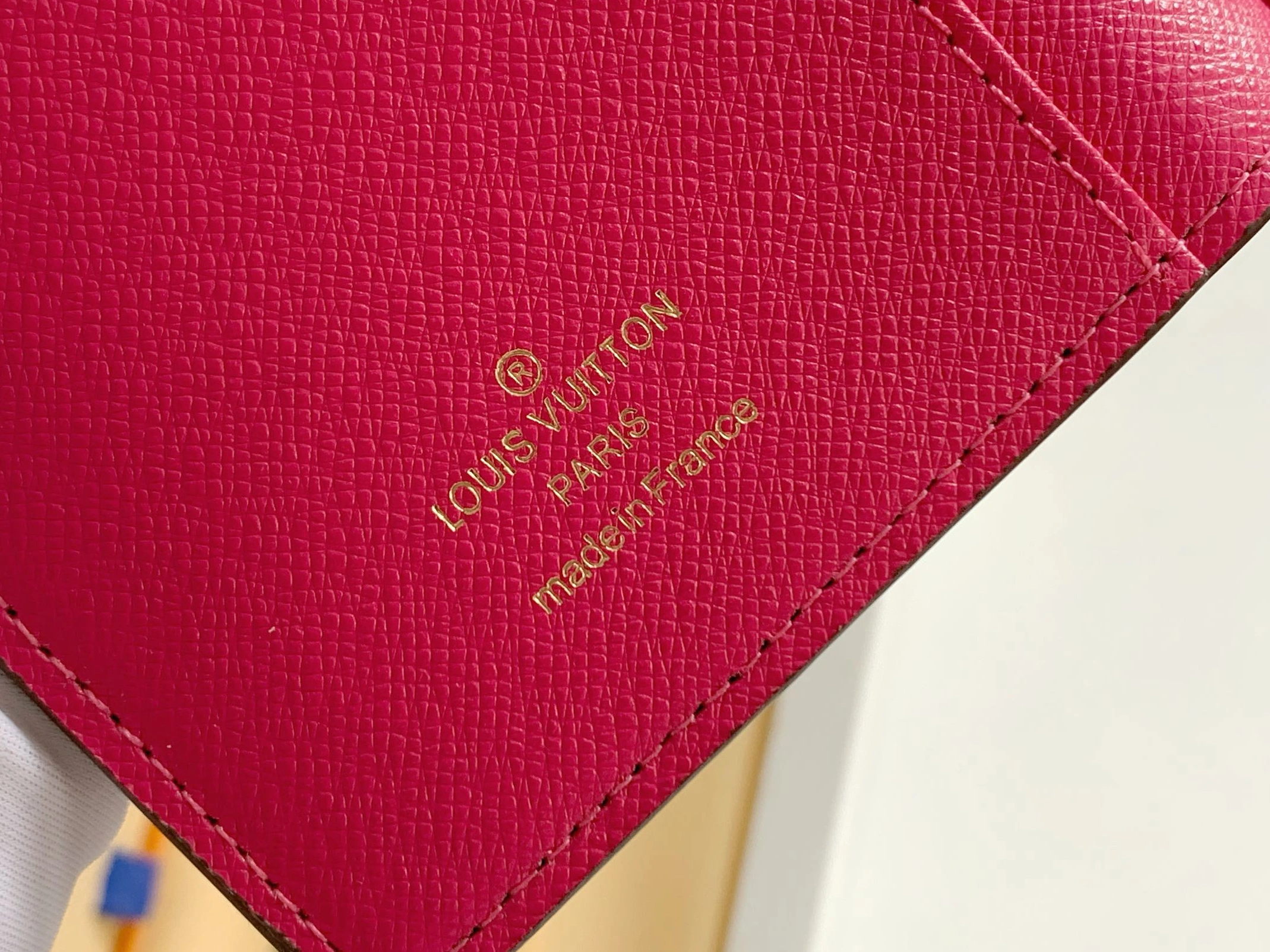 Resilient 800 Louis Vuitton LV Card Case For Women