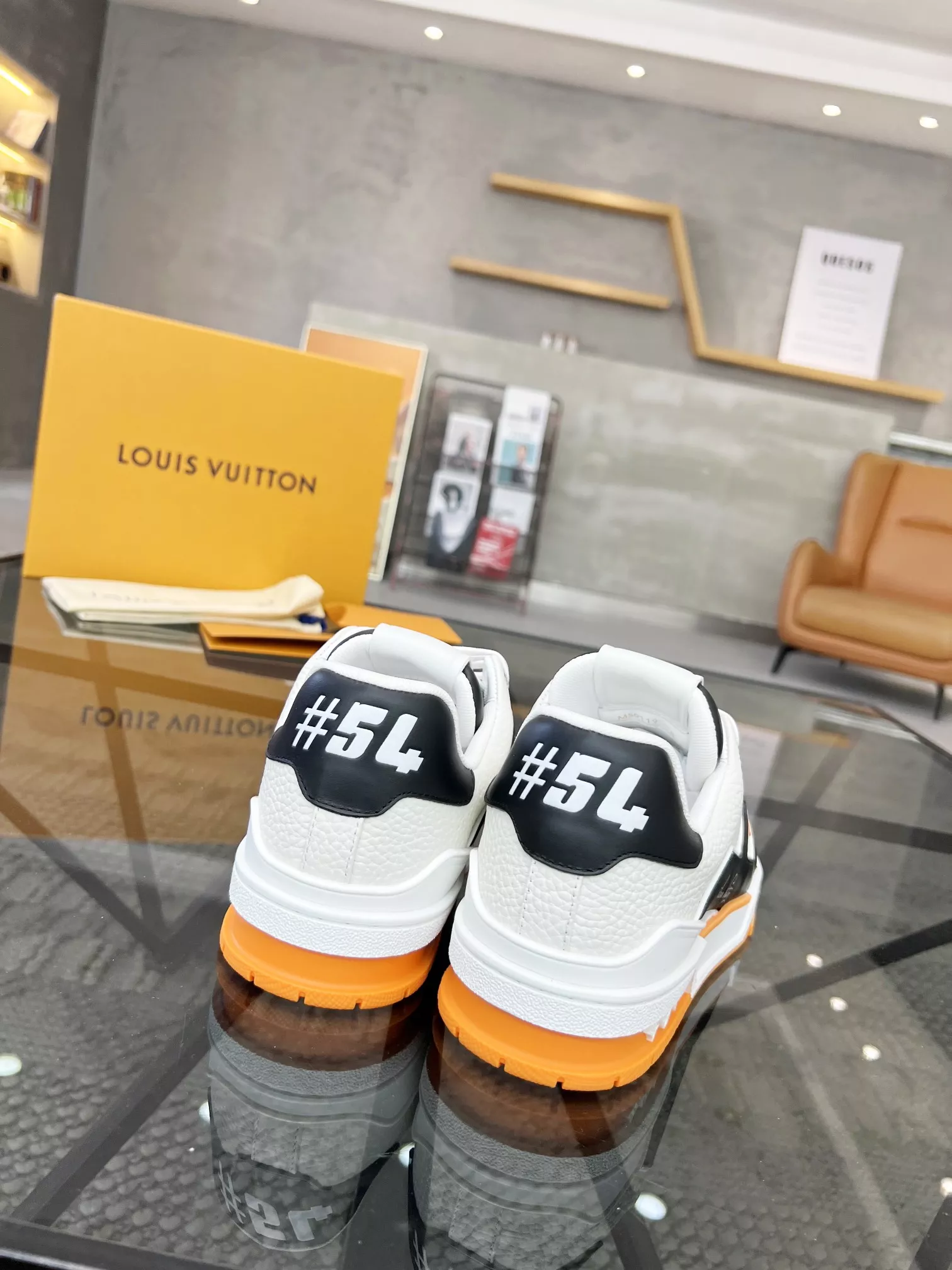 Resilient 8014 Louis Vuitton Casual Shoes For Men