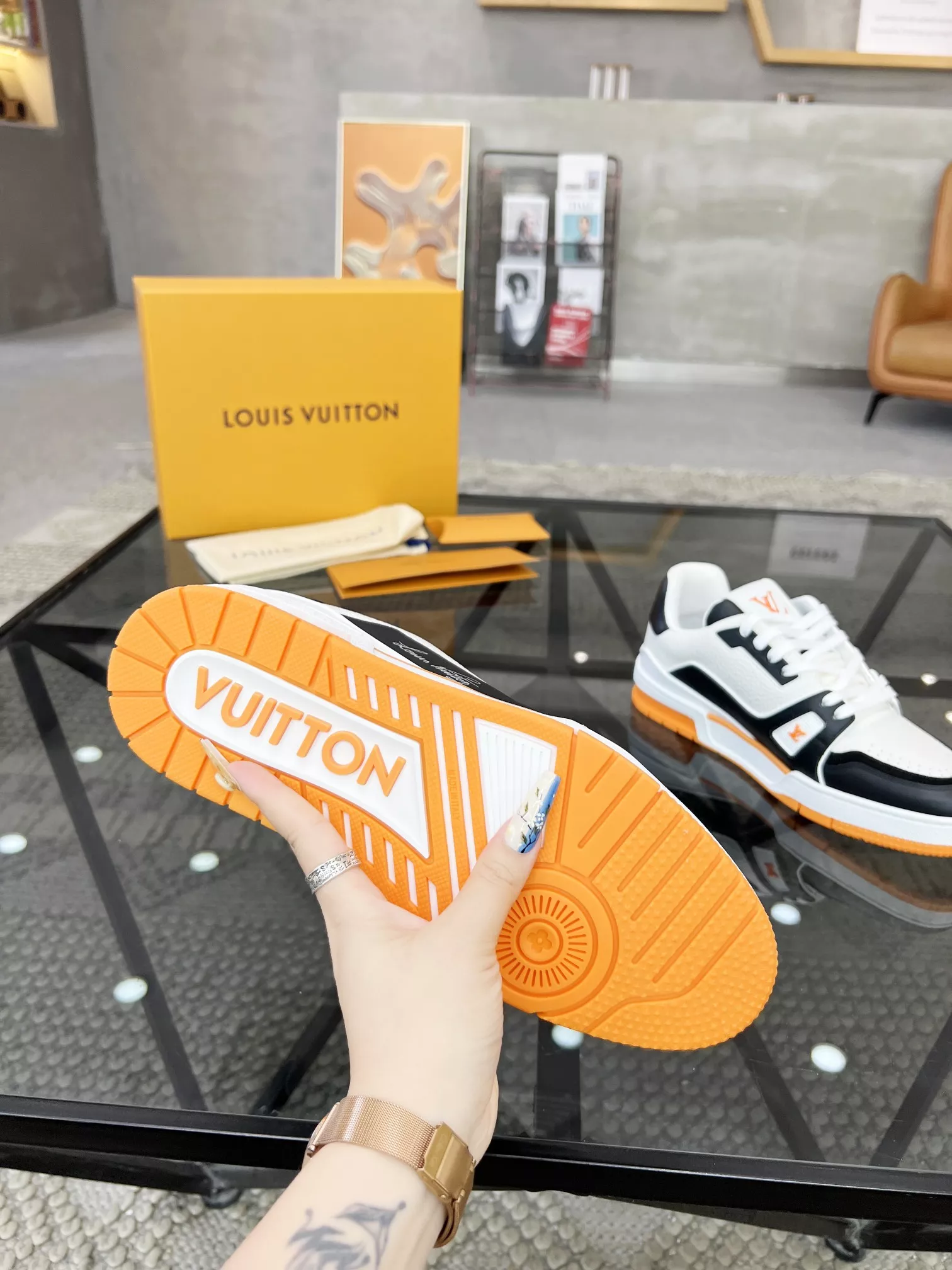 Resilient 8014 Louis Vuitton Casual Shoes For Men