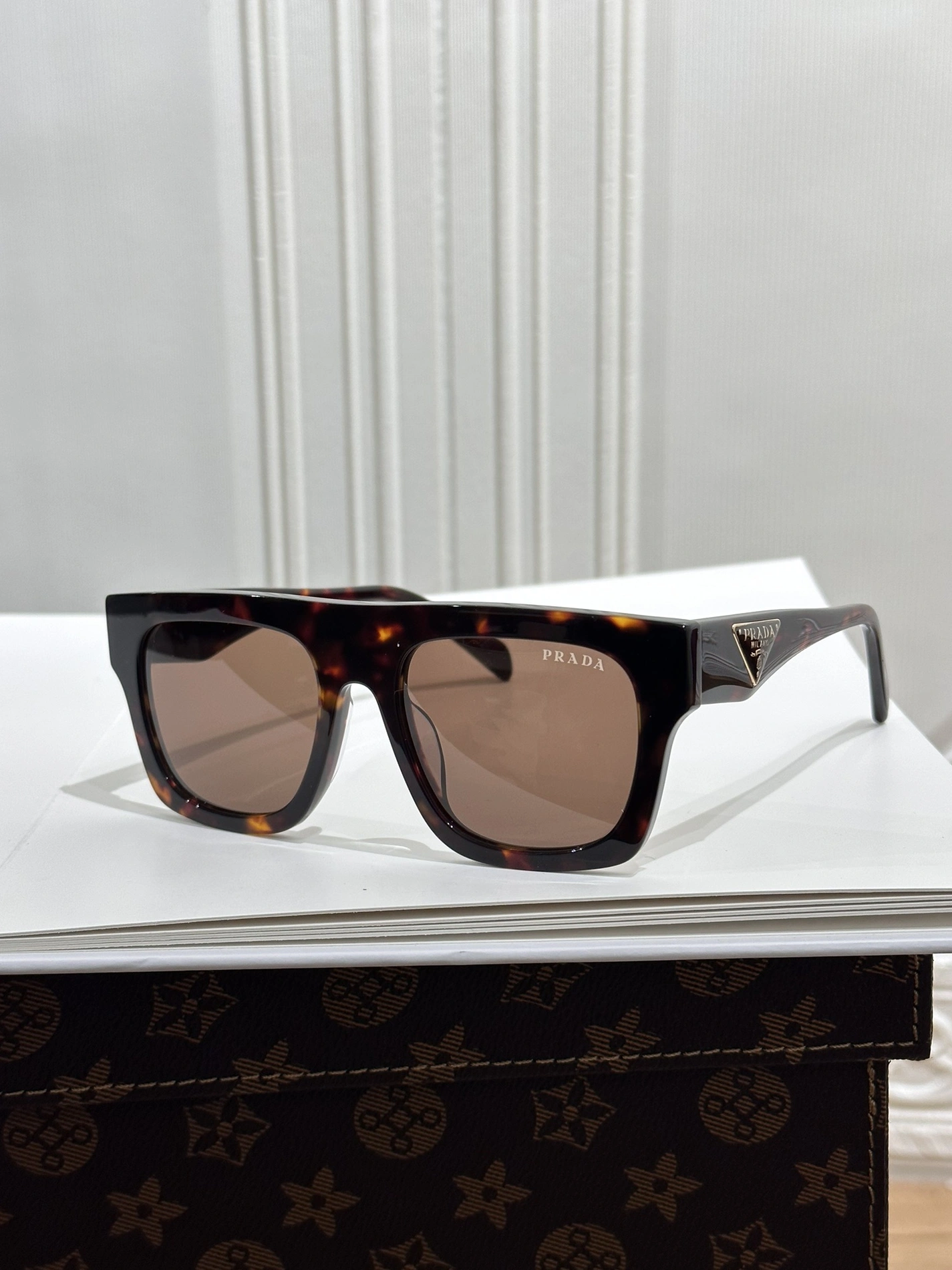 Resilient 8034 Prada AAA Quality Sunglasses