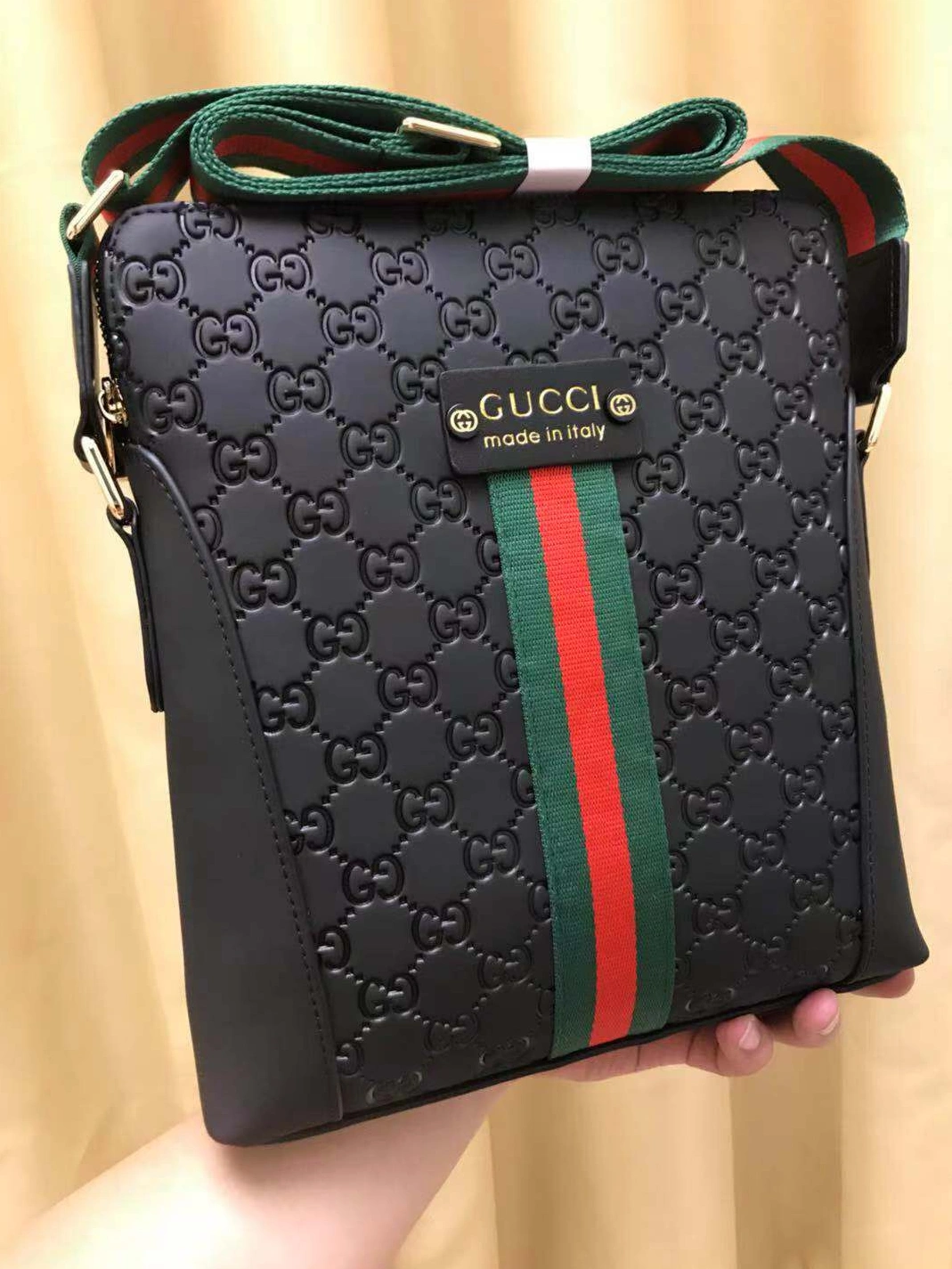 Resilient 8144 Gucci AAA Man Messenger Bags