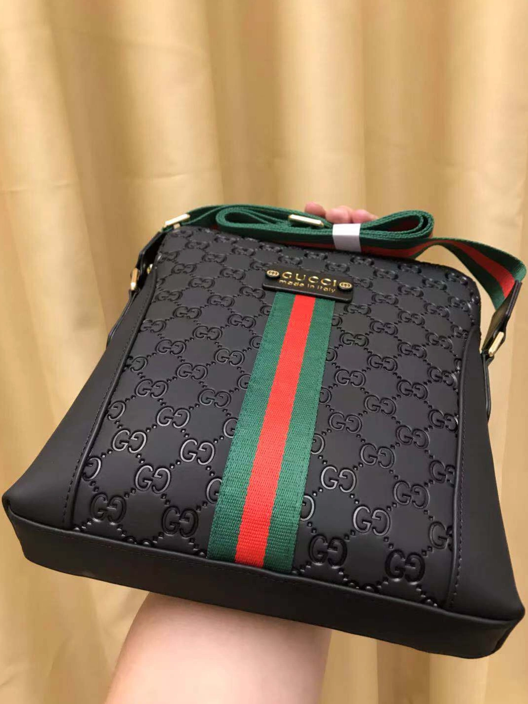 Resilient 8144 Gucci AAA Man Messenger Bags