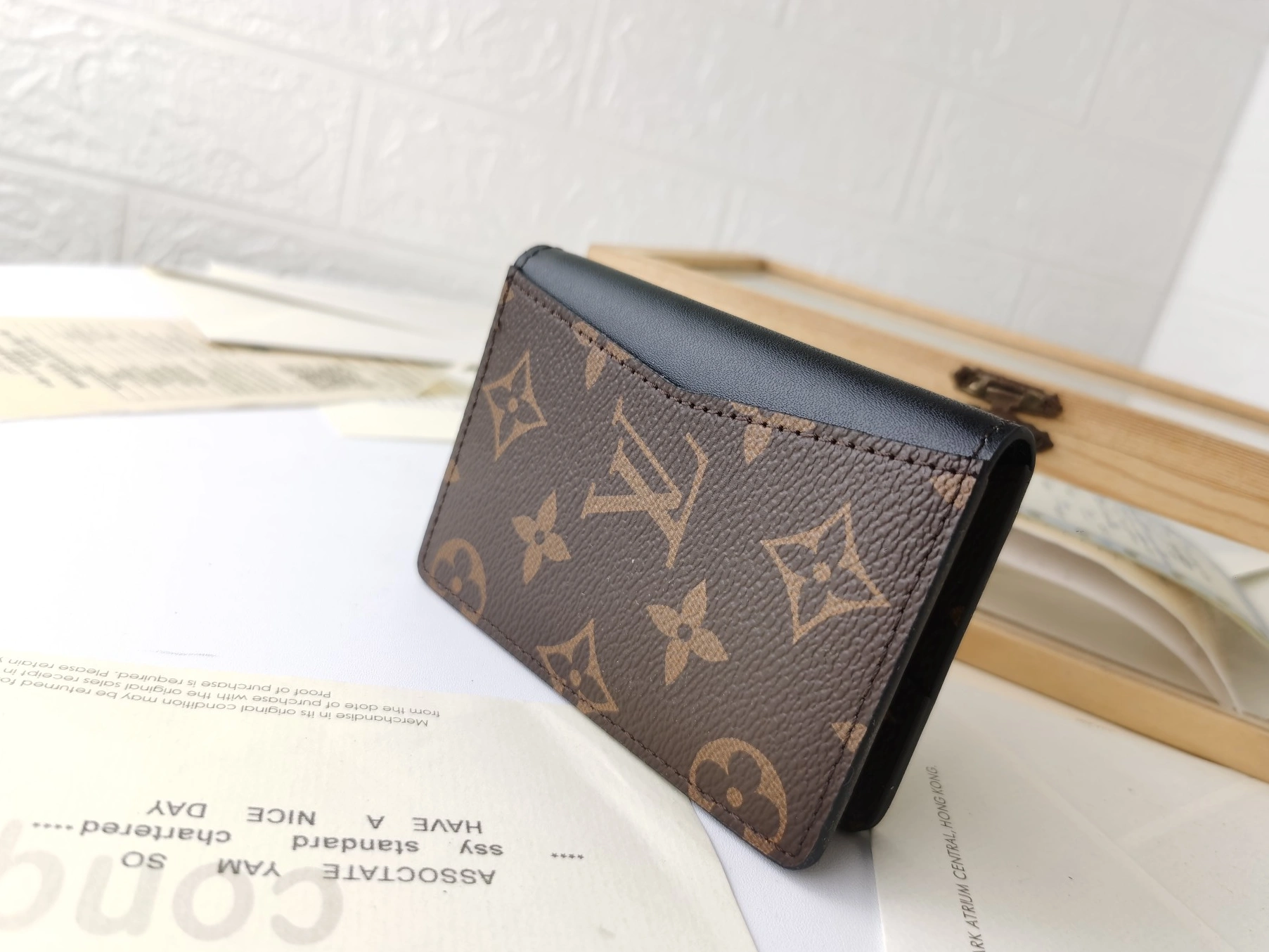 Resilient 8207 Louis Vuitton LV Card Case For Unisex