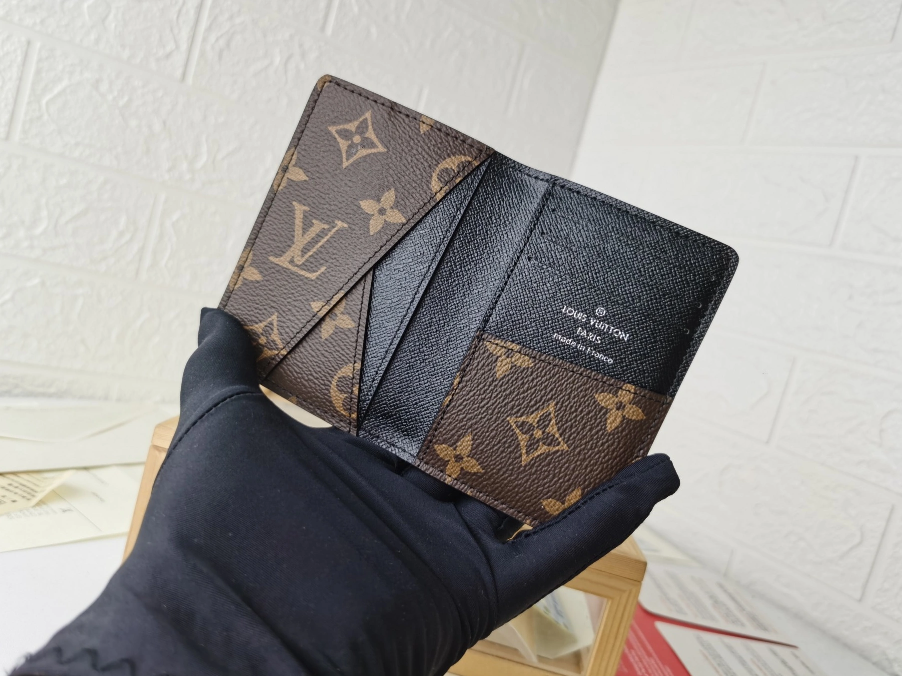 Resilient 8207 Louis Vuitton LV Card Case For Unisex