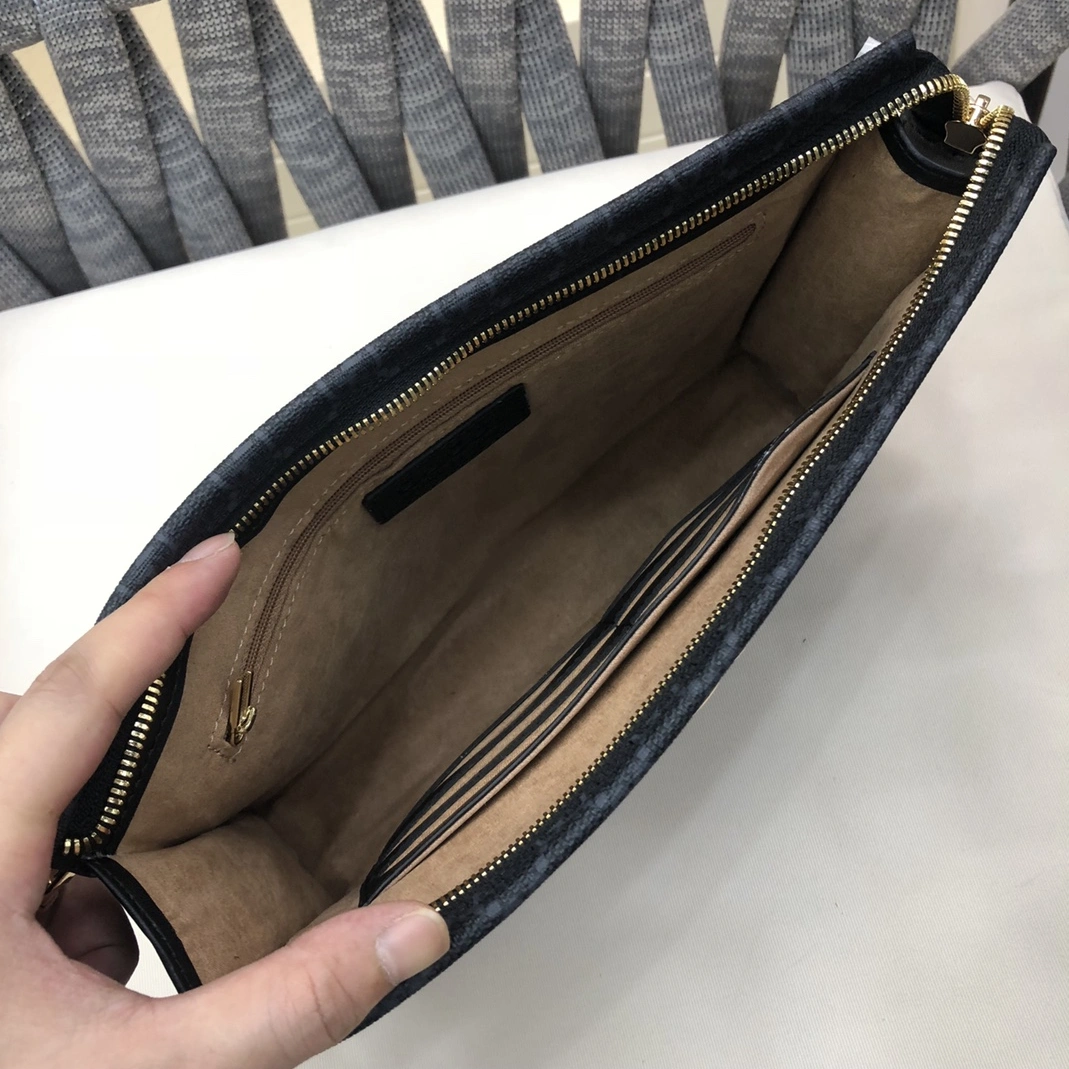 Resilient 8295 Gucci AAA Man Wallets