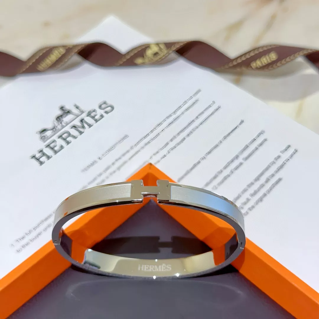 Resilient 8345 Hermes Bracelets