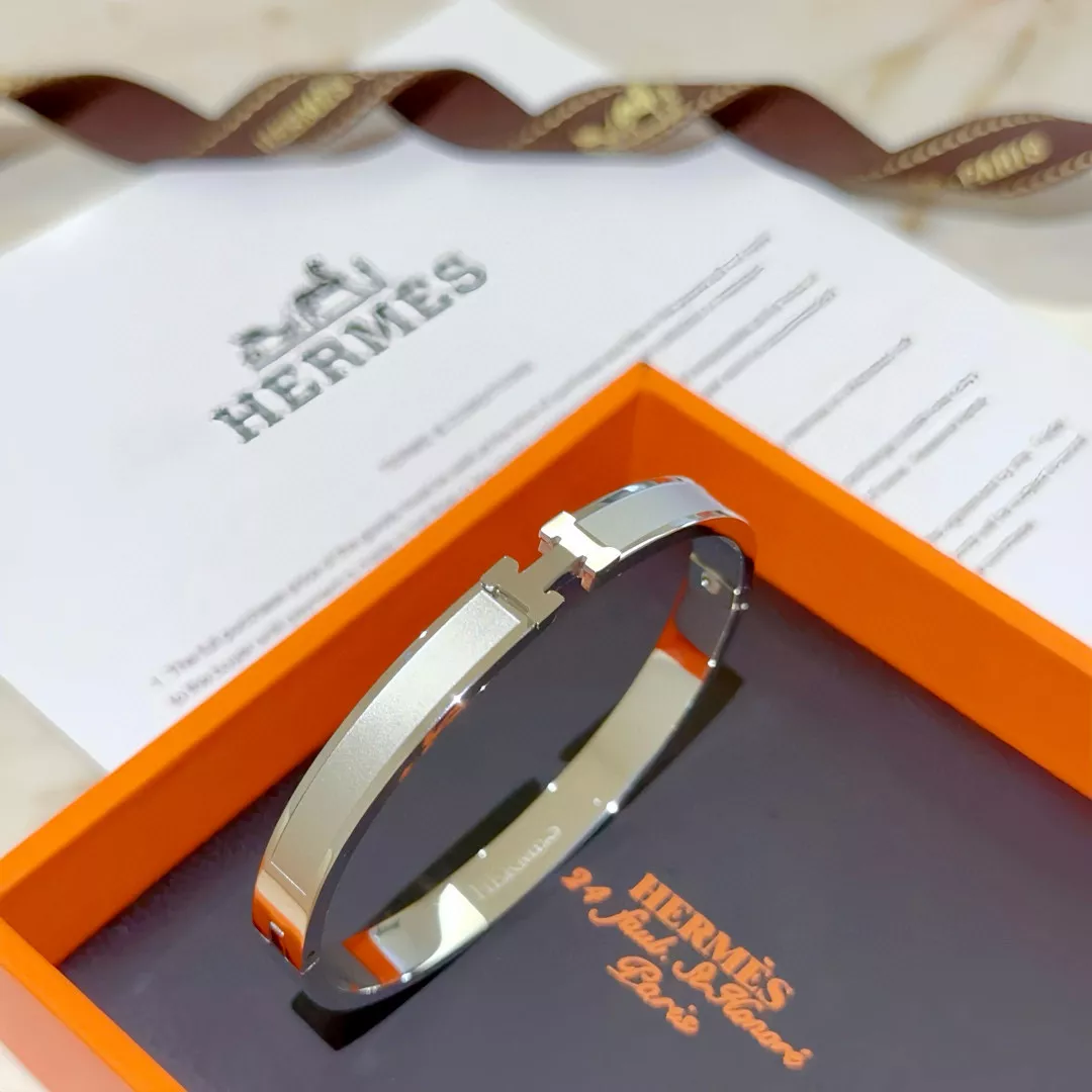 Resilient 8345 Hermes Bracelets
