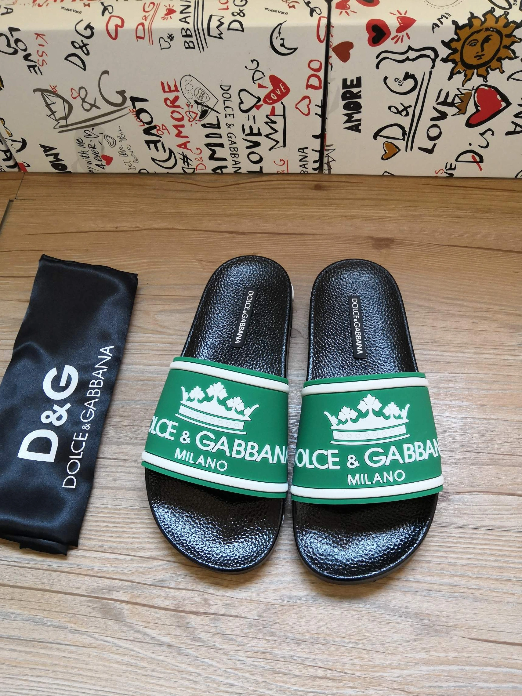 Resilient 8485 Dolce & Gabbana D&G Slippers For Women