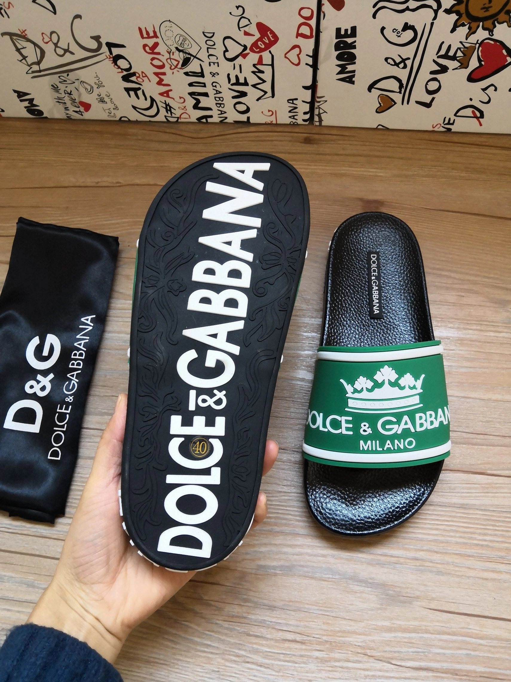 Resilient 8485 Dolce & Gabbana D&G Slippers For Women