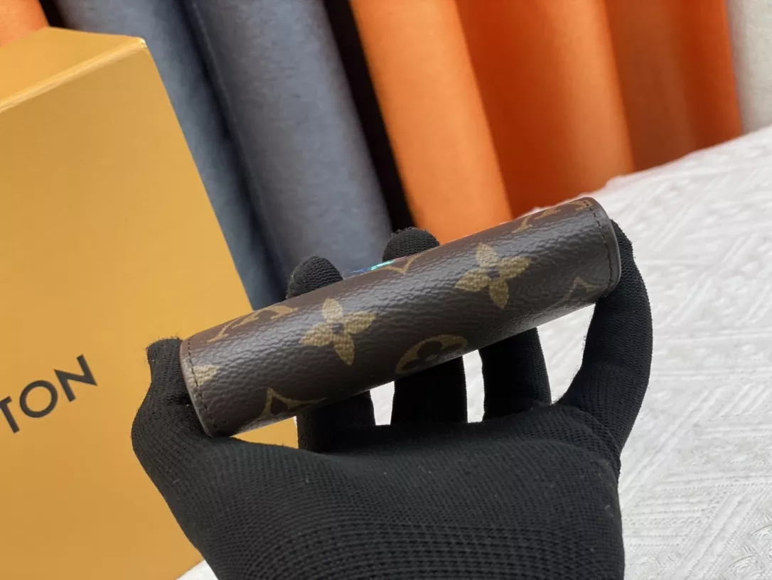 Resilient 8494 Louis Vuitton LV Card Case