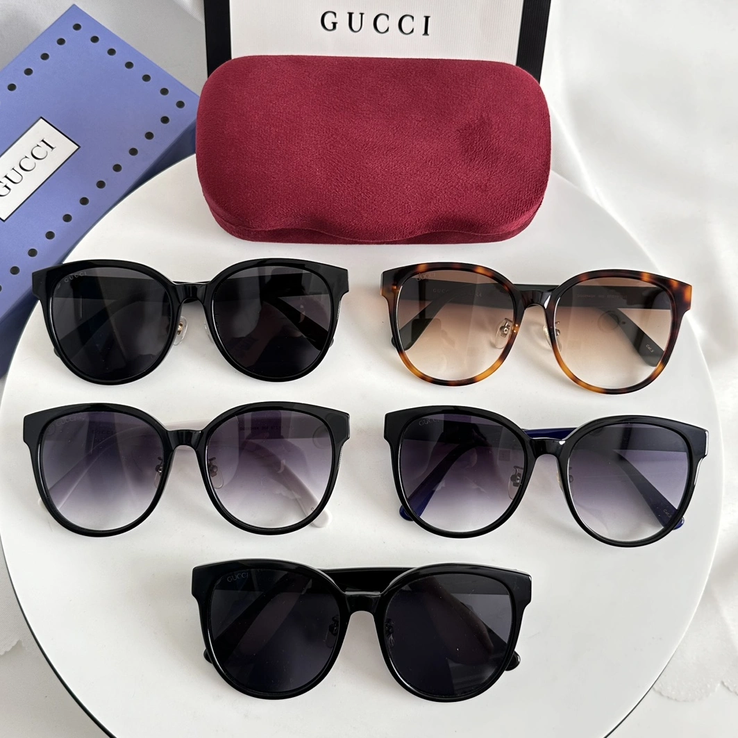 Resilient 8601 Gucci AAA Quality Sunglasses