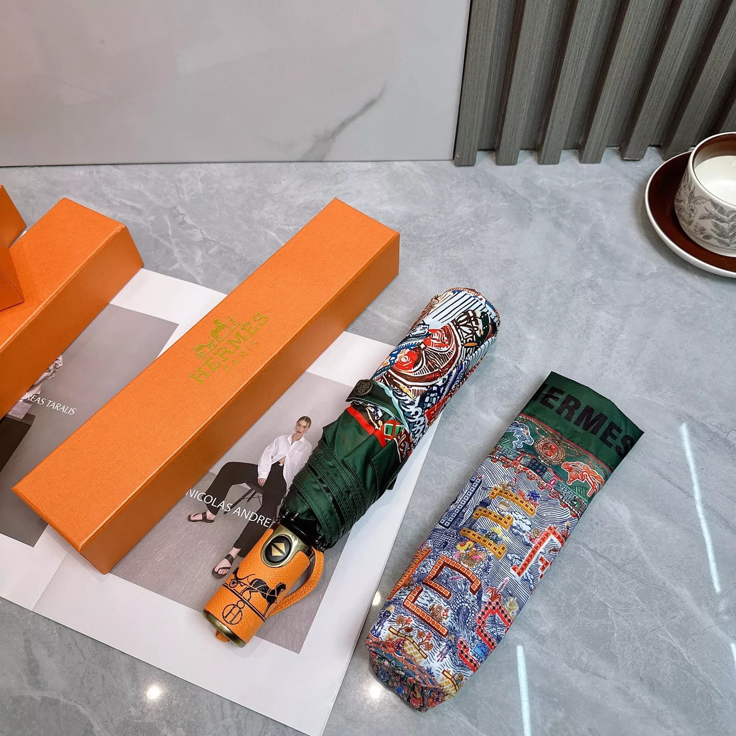 Resilient 8752 Hermes Umbrellas