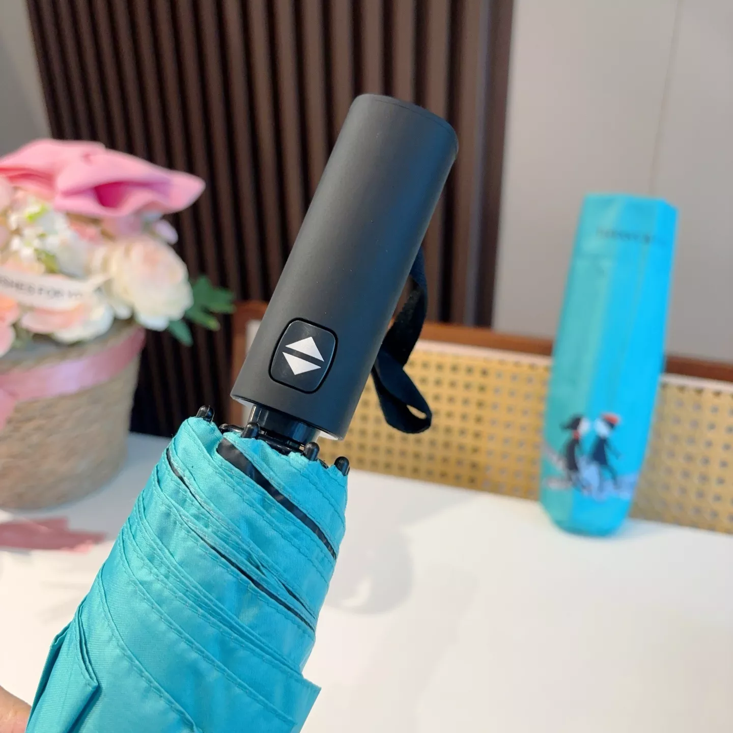 Resilient 8886 Tiffany Umbrellas
