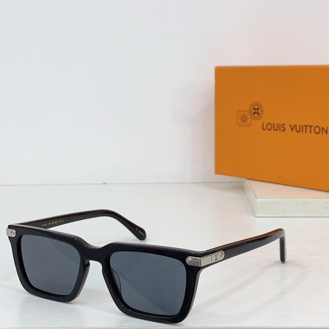 Resilient 8901 Louis Vuitton AAA Quality Sunglasses