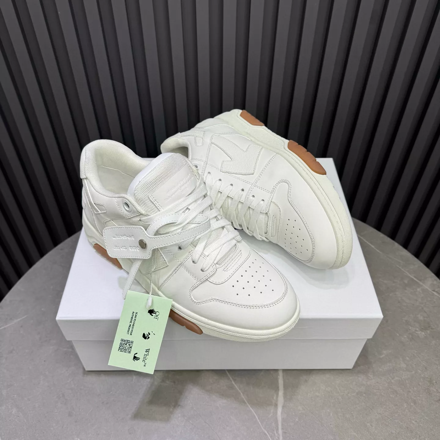 Resilient 8916 Off-White Casual Shoes For Men