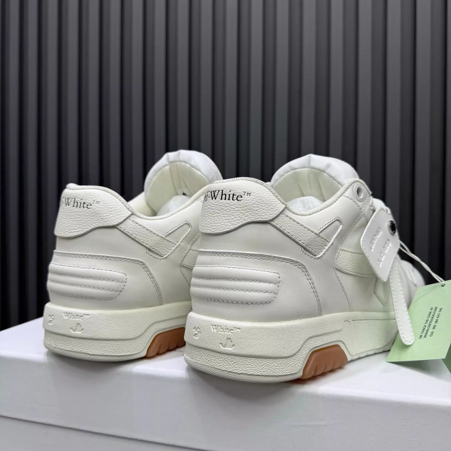 Resilient 8916 Off-White Casual Shoes For Men