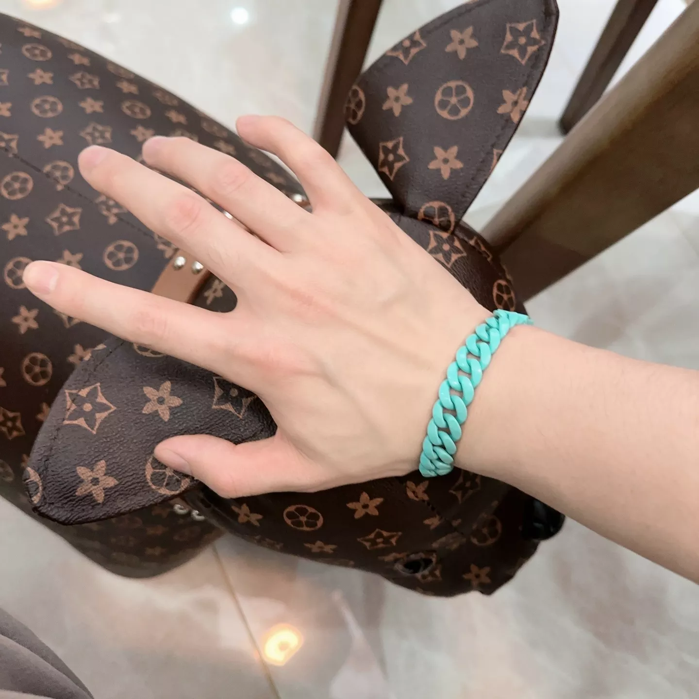Resilient 9043 Louis Vuitton LV Bracelets