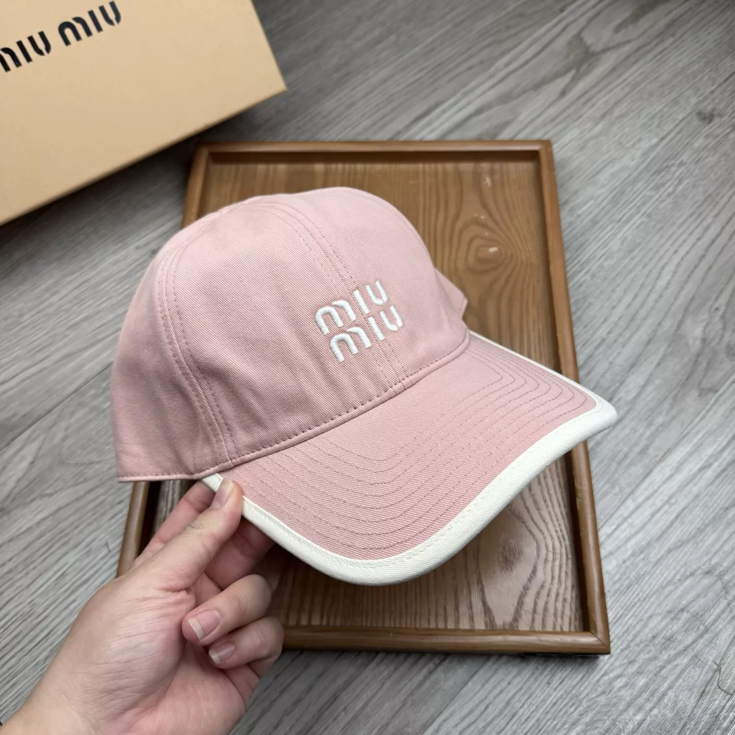 Resilient 9317 MIU MIU Caps