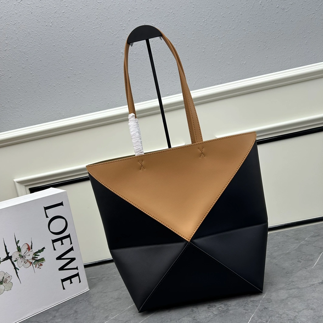 Resilient 9339 LOEWE AAA Quality Shoulder Bags For Women