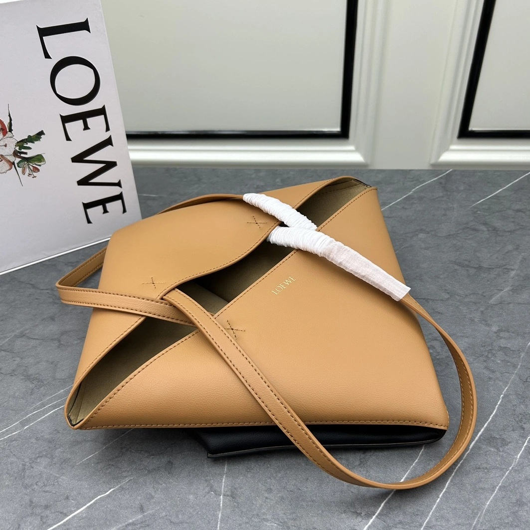 Resilient 9339 LOEWE AAA Quality Shoulder Bags For Women
