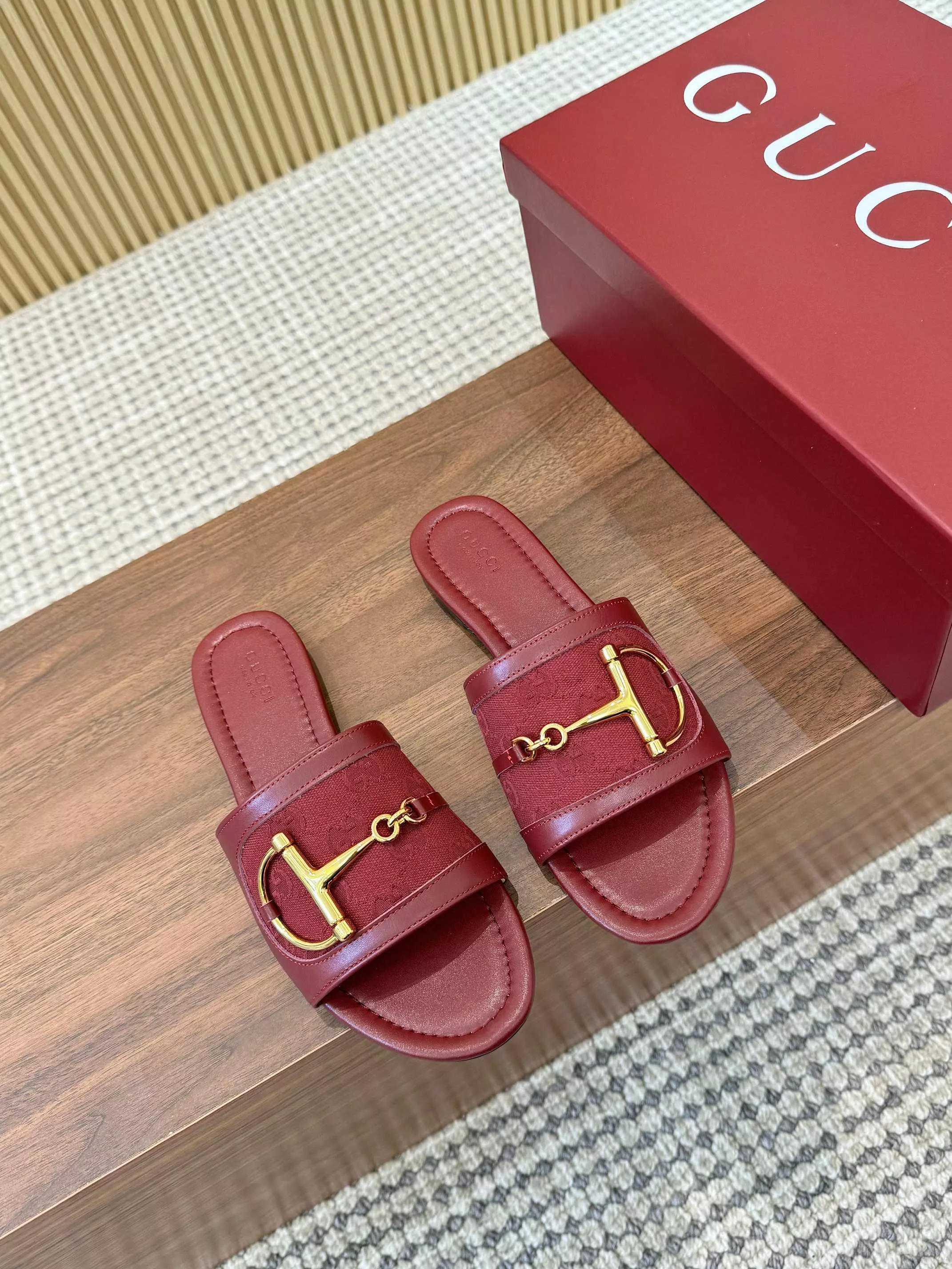 Resilient 951 Gucci Slippers For Women