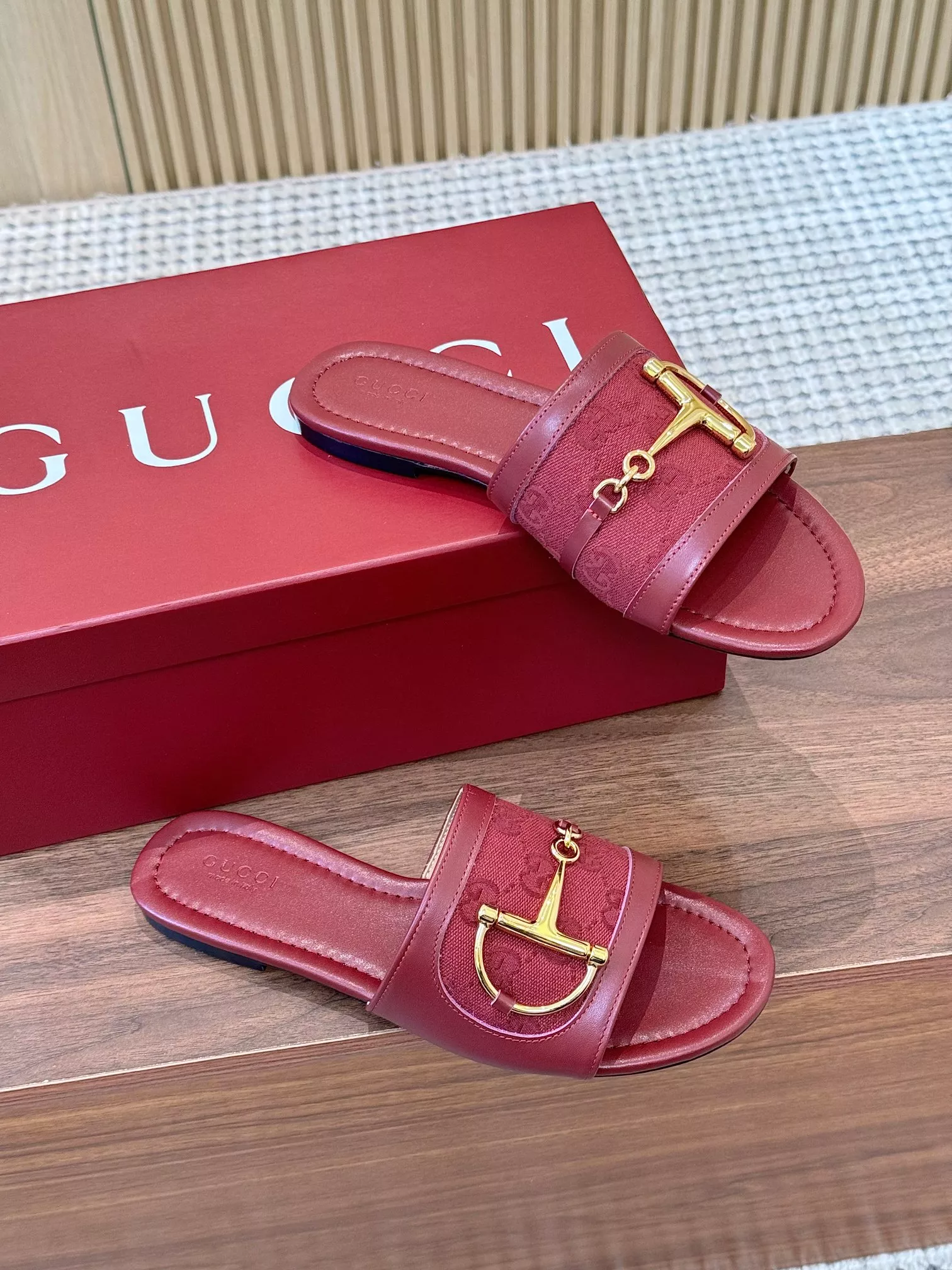 Resilient 951 Gucci Slippers For Women