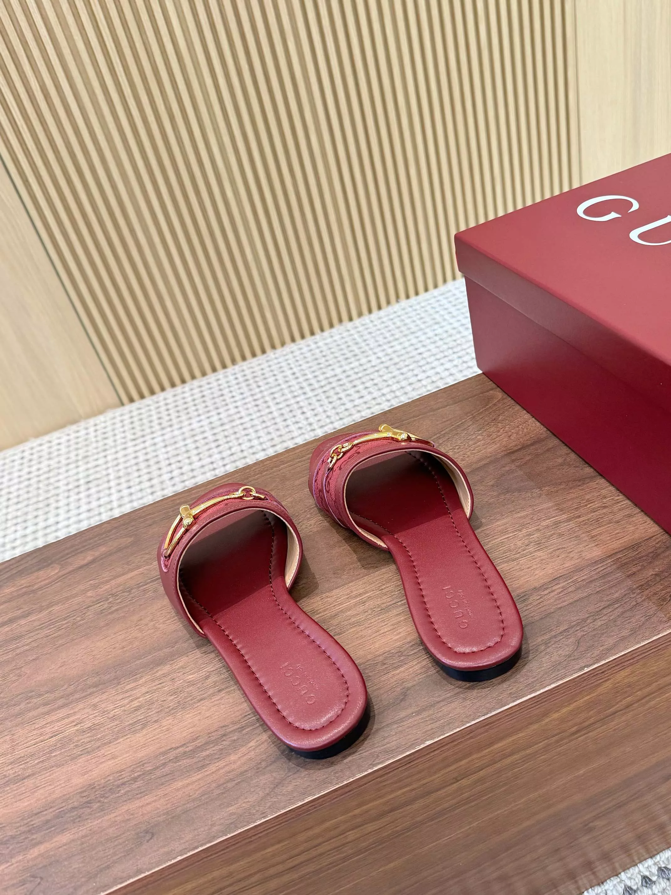 Resilient 951 Gucci Slippers For Women