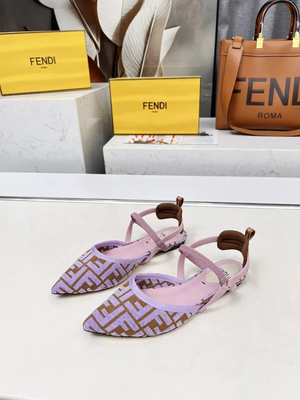 Resilient 9579 Fendi Sandal For Women