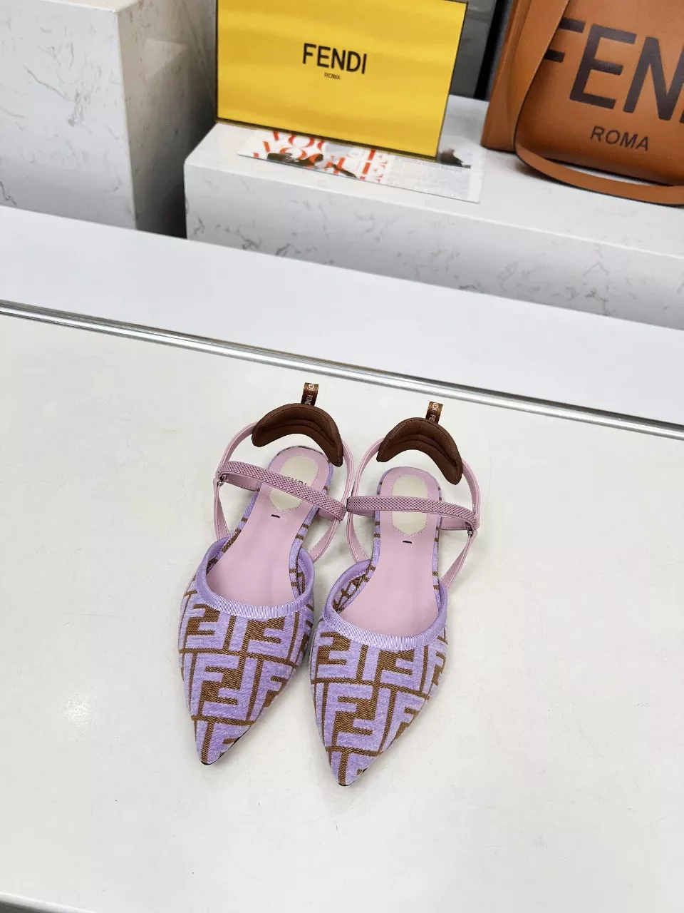 Resilient 9579 Fendi Sandal For Women