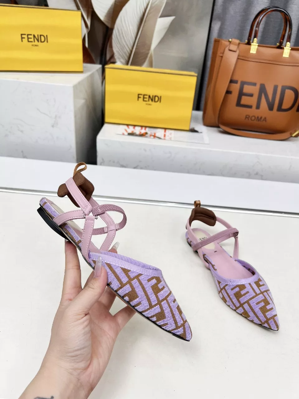 Resilient 9579 Fendi Sandal For Women