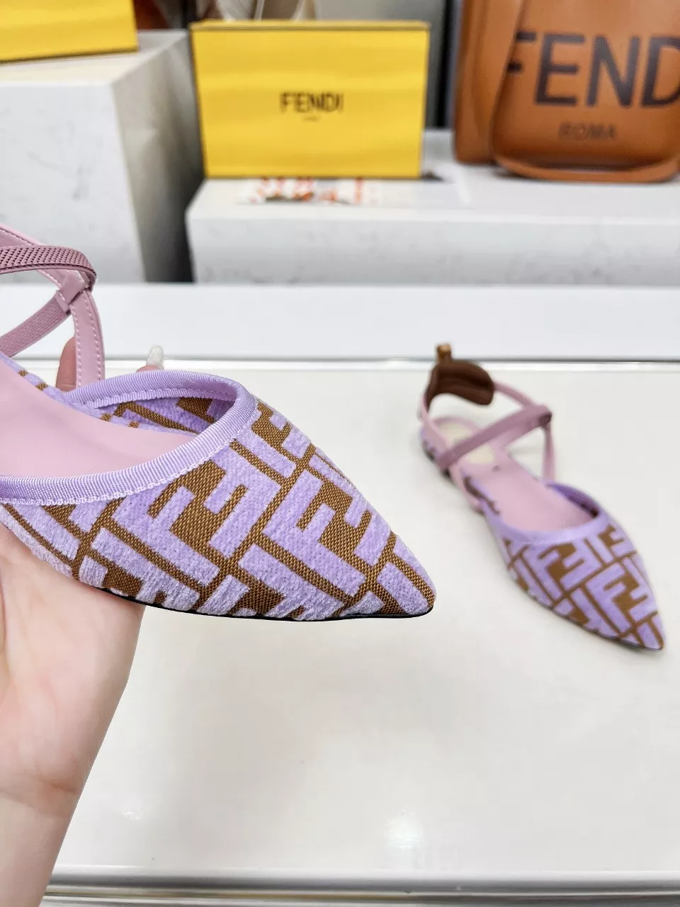 Resilient 9579 Fendi Sandal For Women