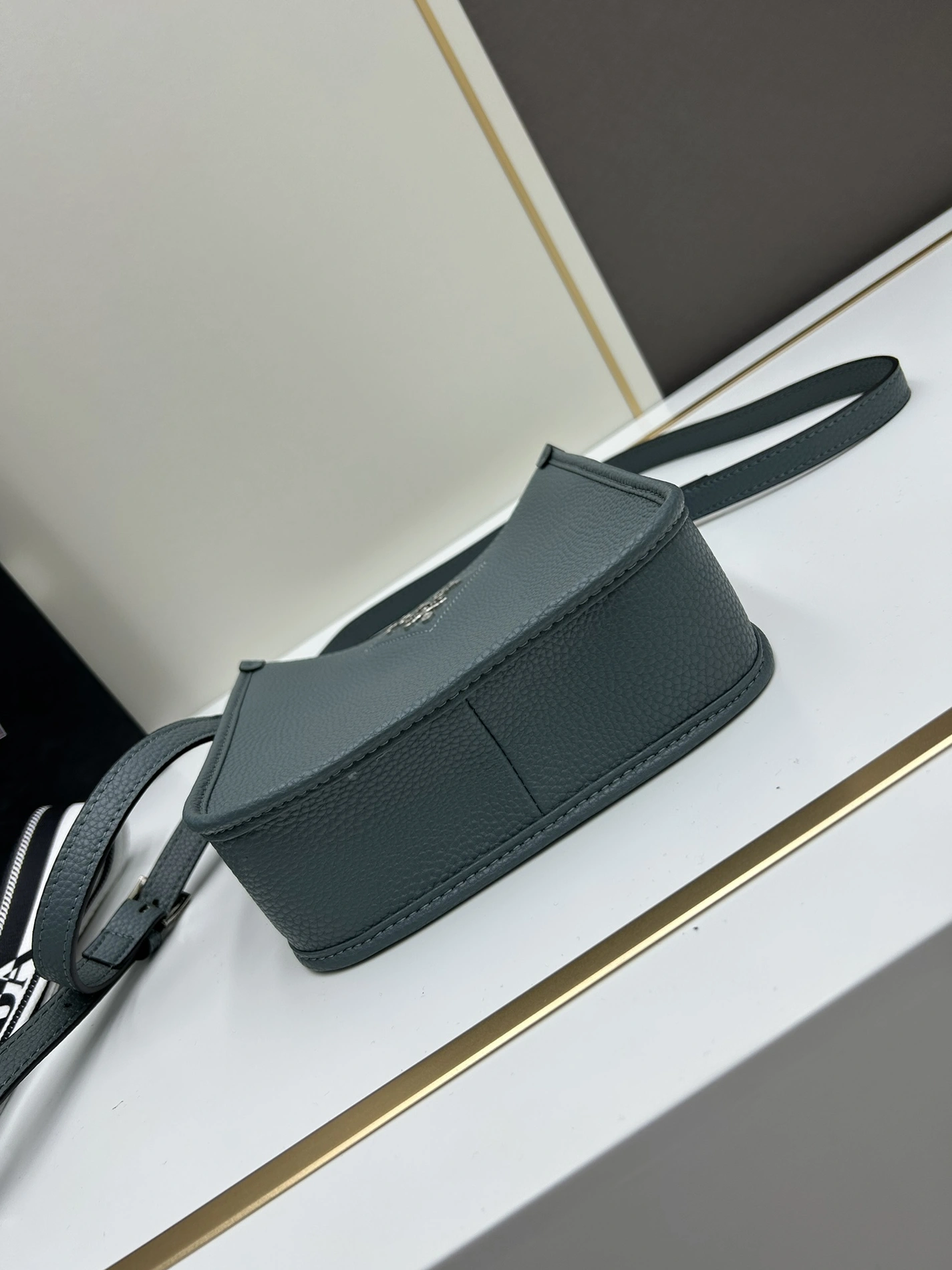 Resilient 9709 Prada AAA Quality Messenger Bags For Women