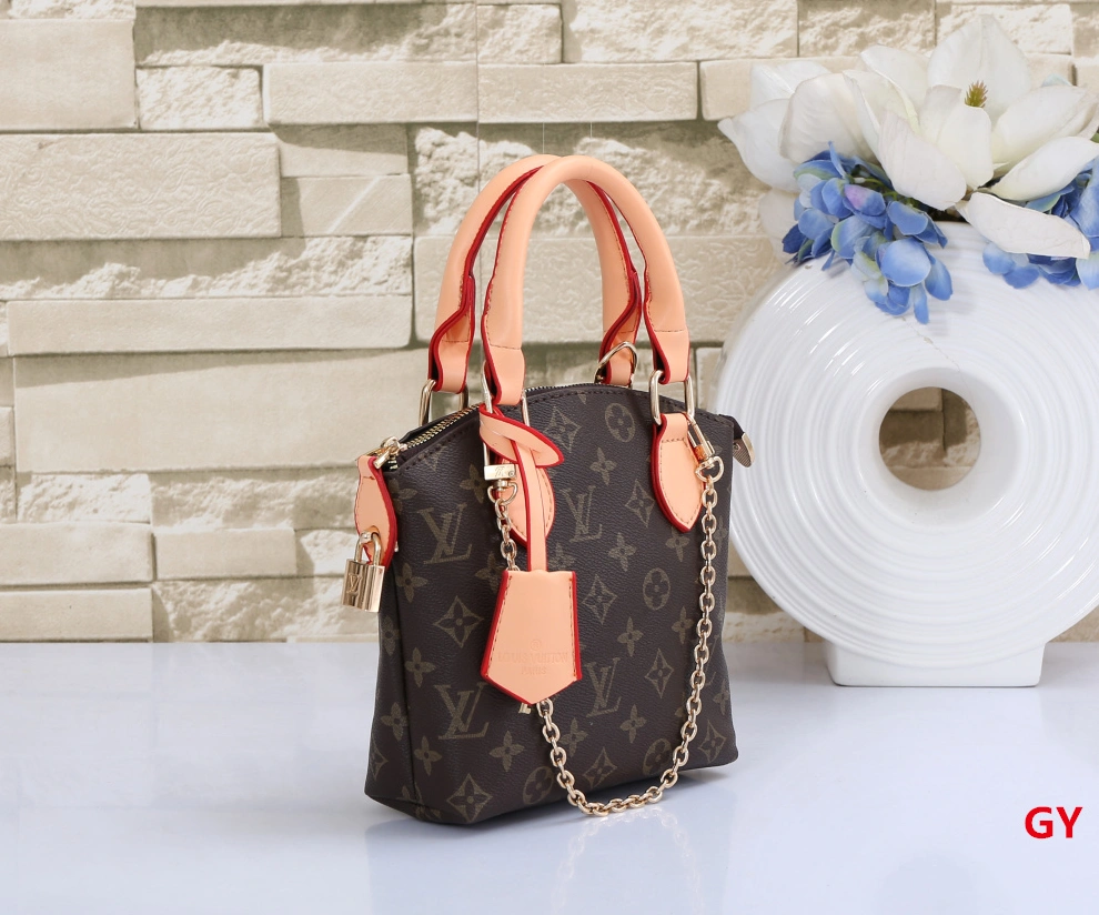 Resilient 9772 Louis Vuitton HandBags For Women