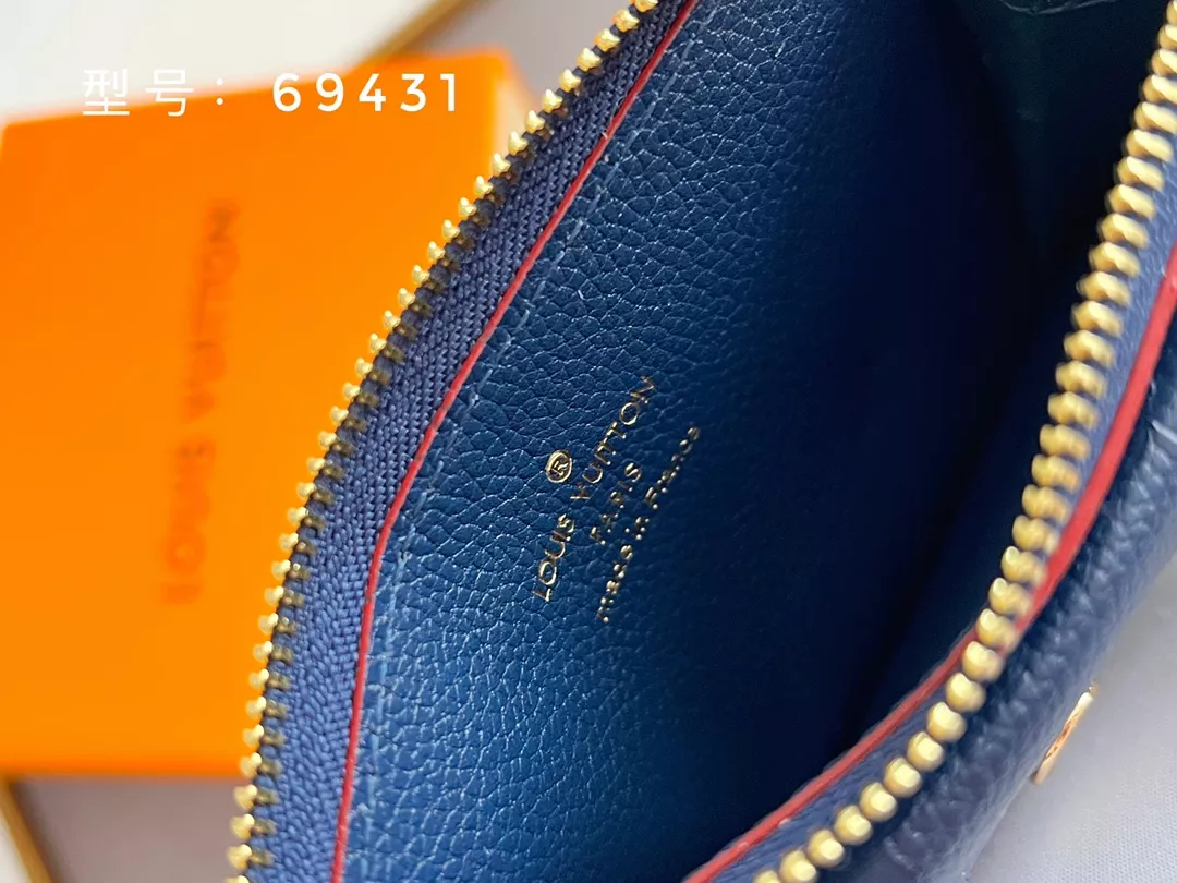 Resilient 9820 Louis Vuitton LV Card Case