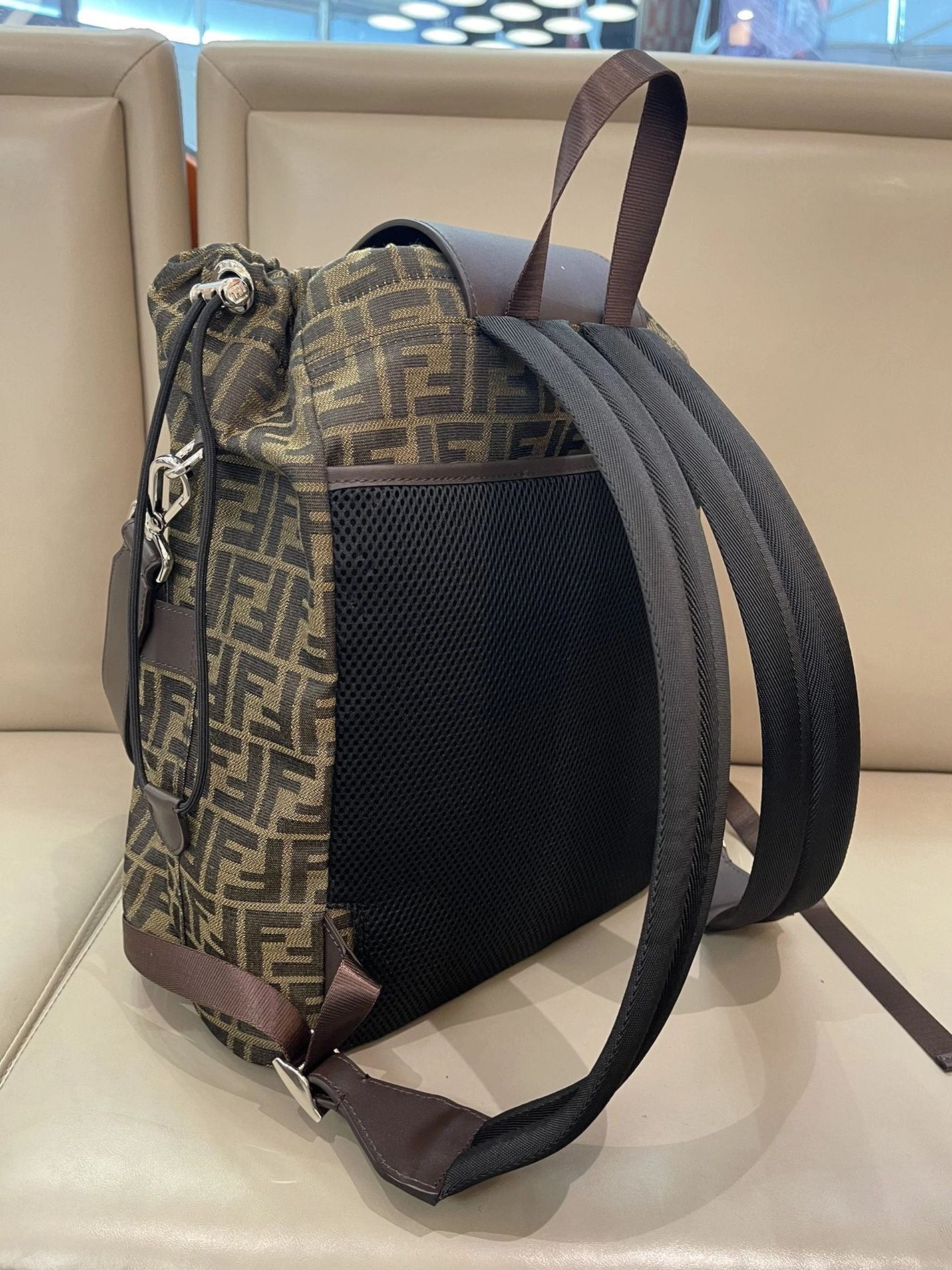 Resilient 9836 Fendi AAA Man Backpacks