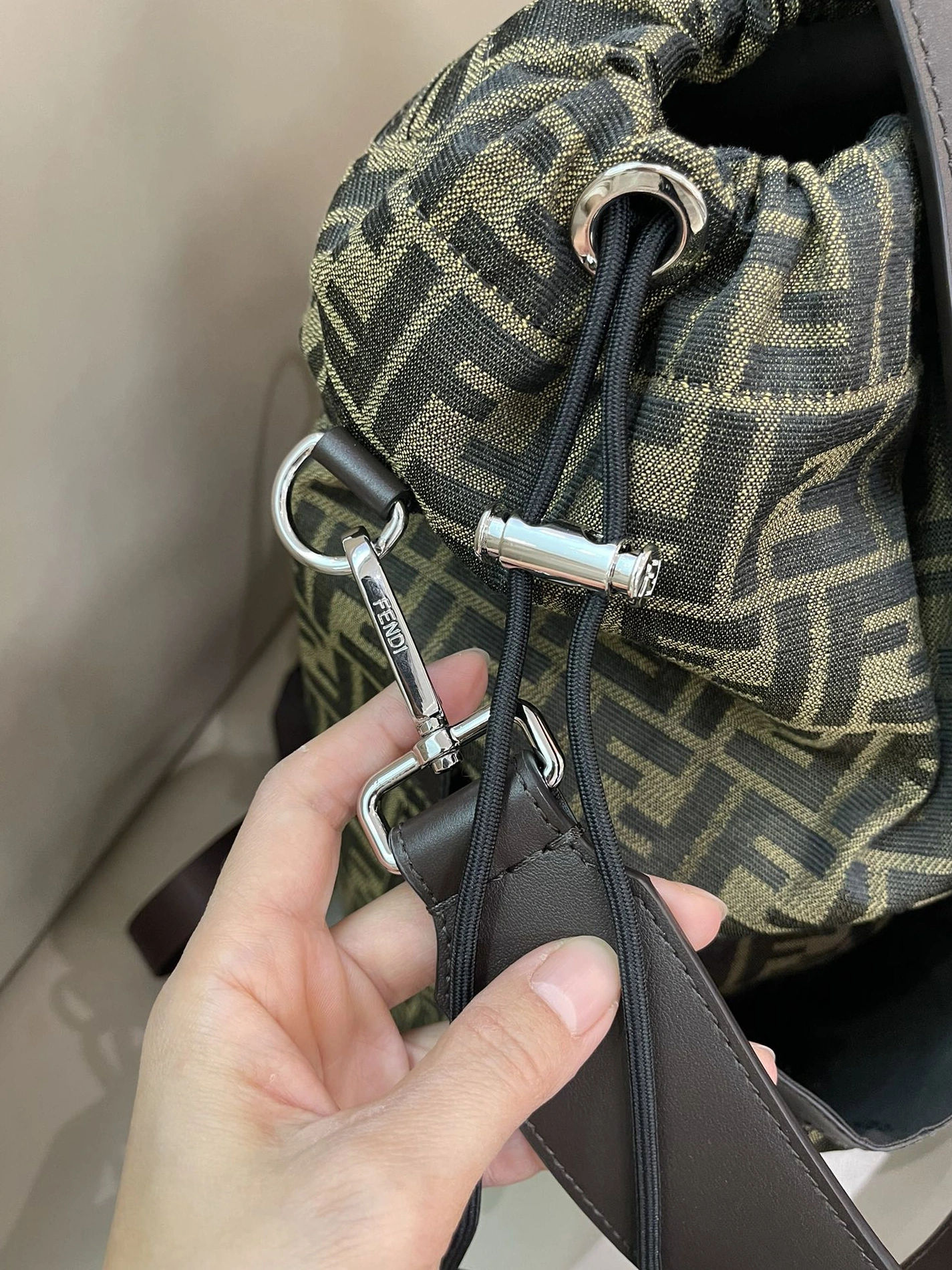 Resilient 9836 Fendi AAA Man Backpacks