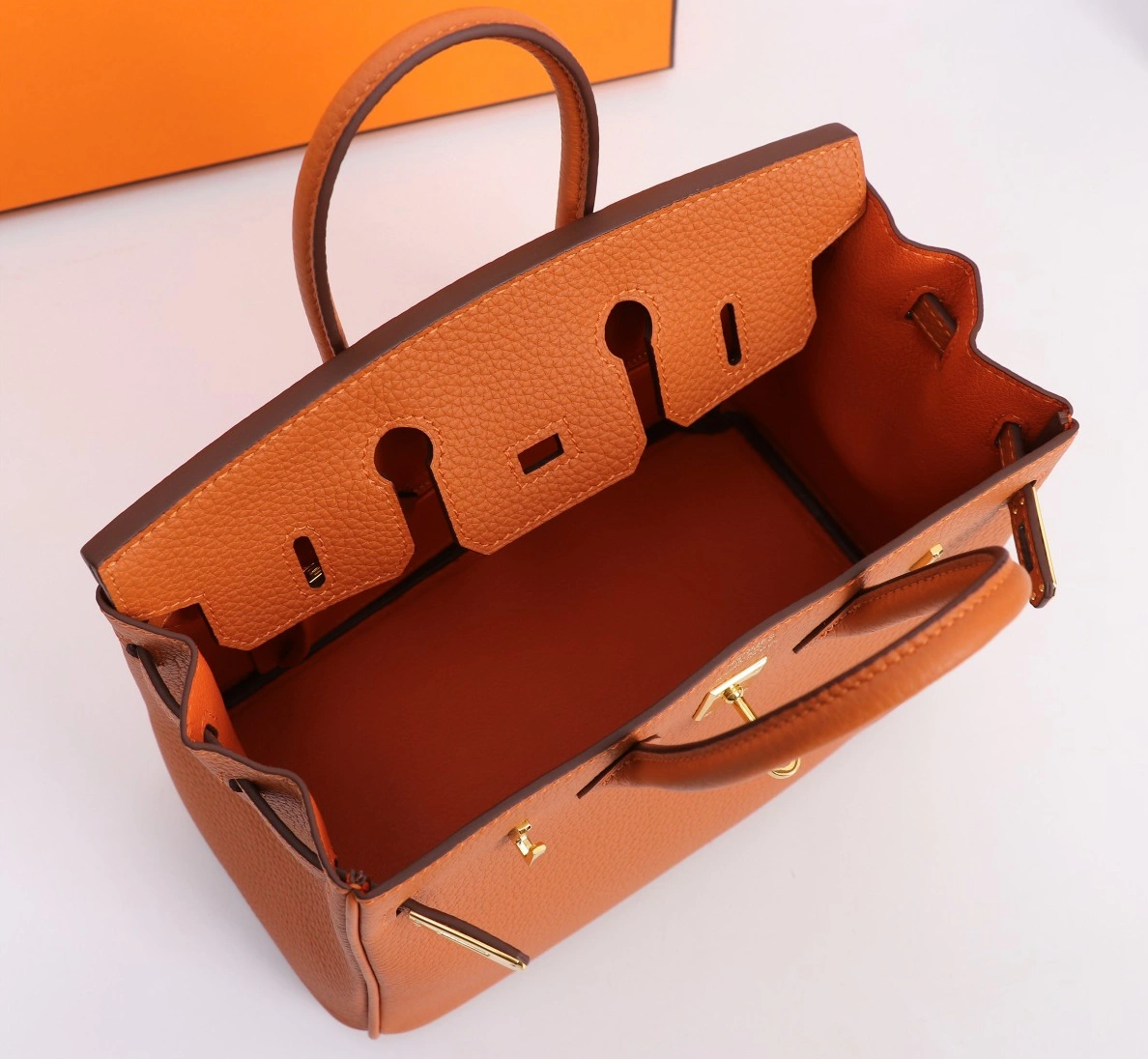 Resilient 9906 Hermes AAA Quality Handbags For Women