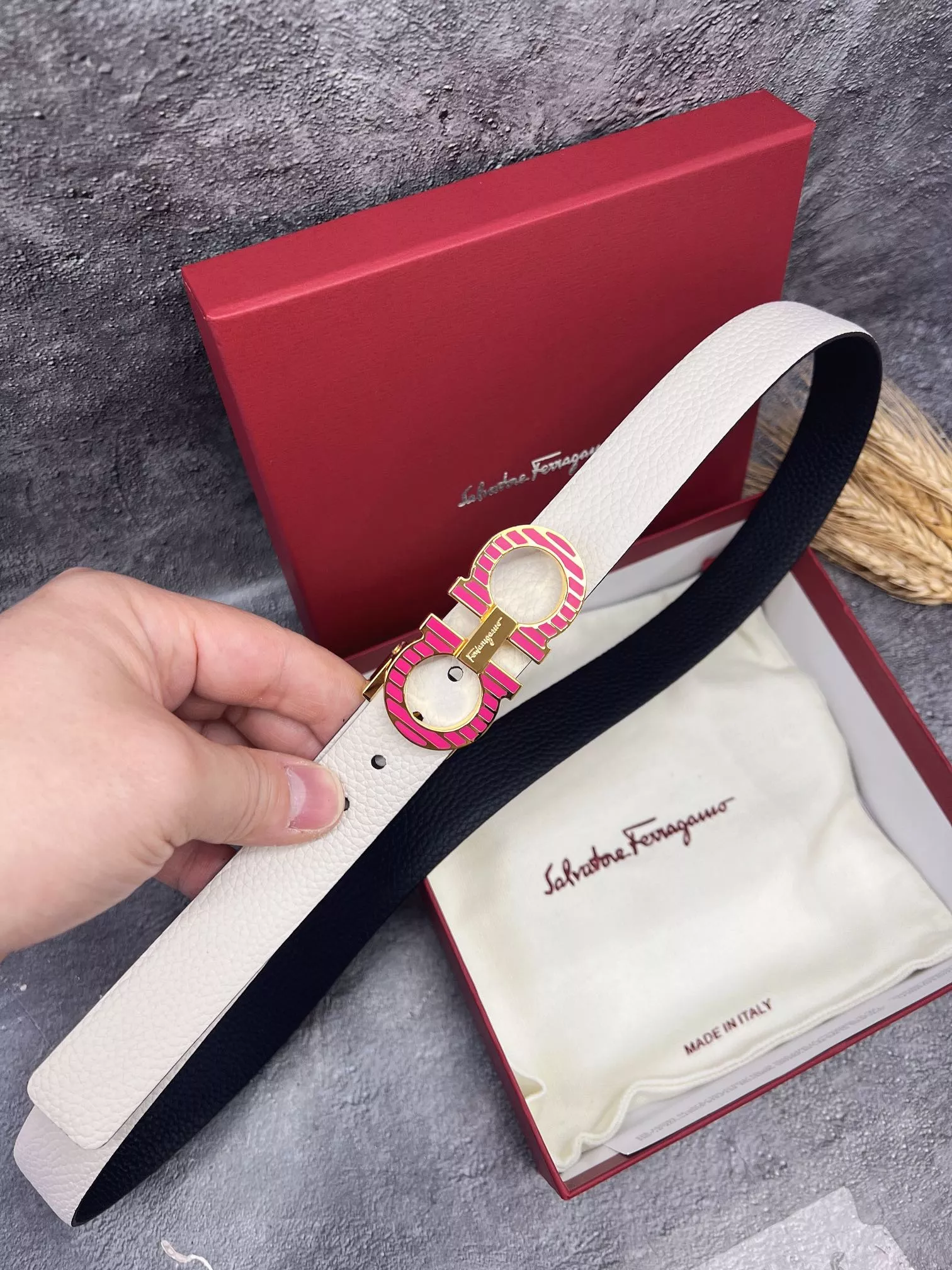 Salvatore Ferragamo AAA Quality Belts In 2.5cm For Women Sleek 3974