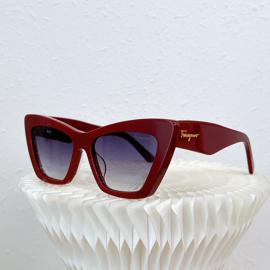 Salvatore Ferragamo AAA Quality Sunglasses Classic 3382