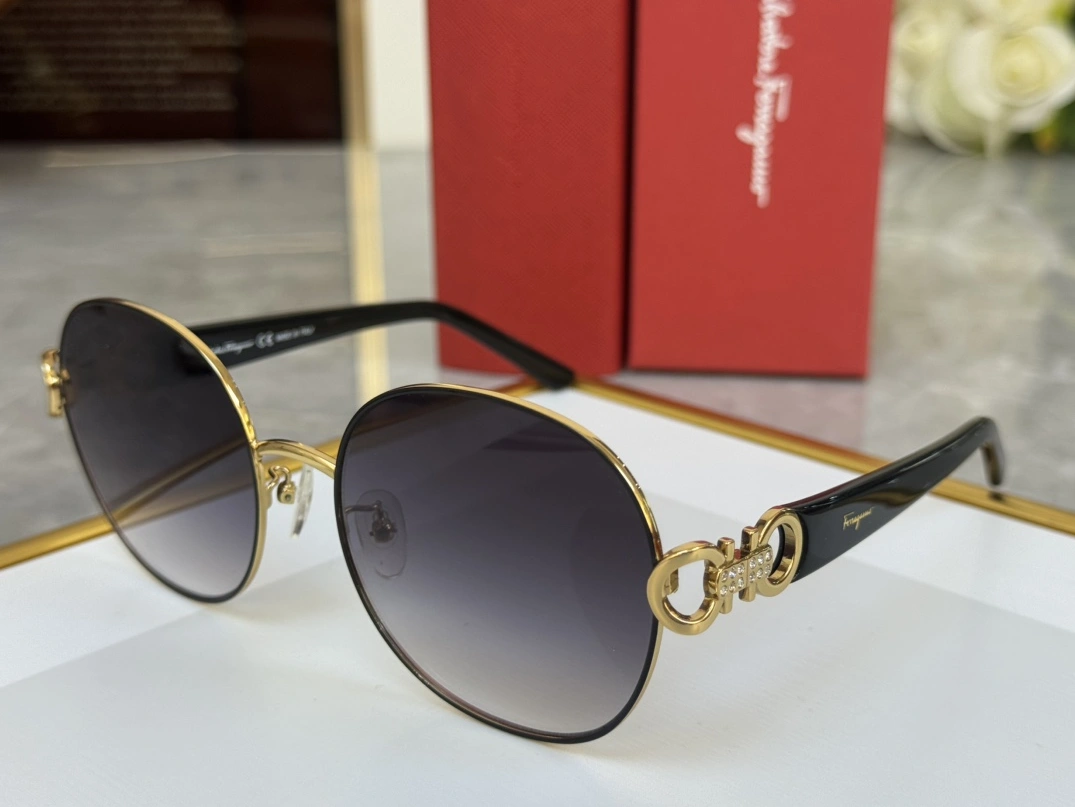 Salvatore Ferragamo AAA Quality Sunglasses Classic 9955
