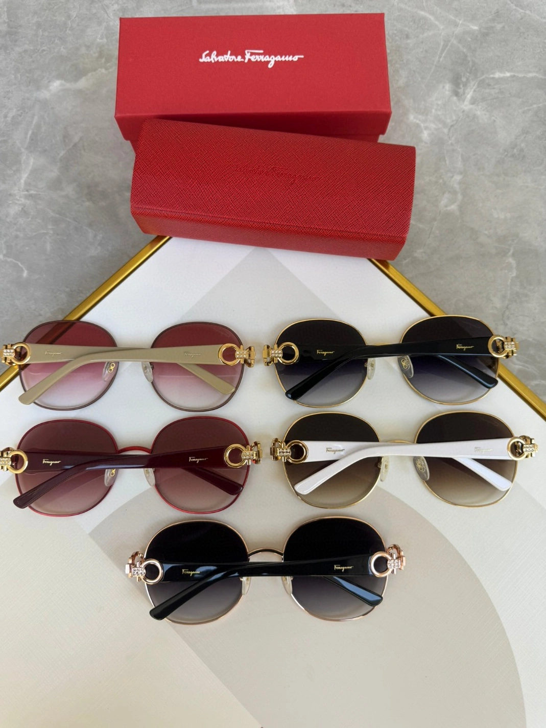 Salvatore Ferragamo AAA Quality Sunglasses Classic 9955