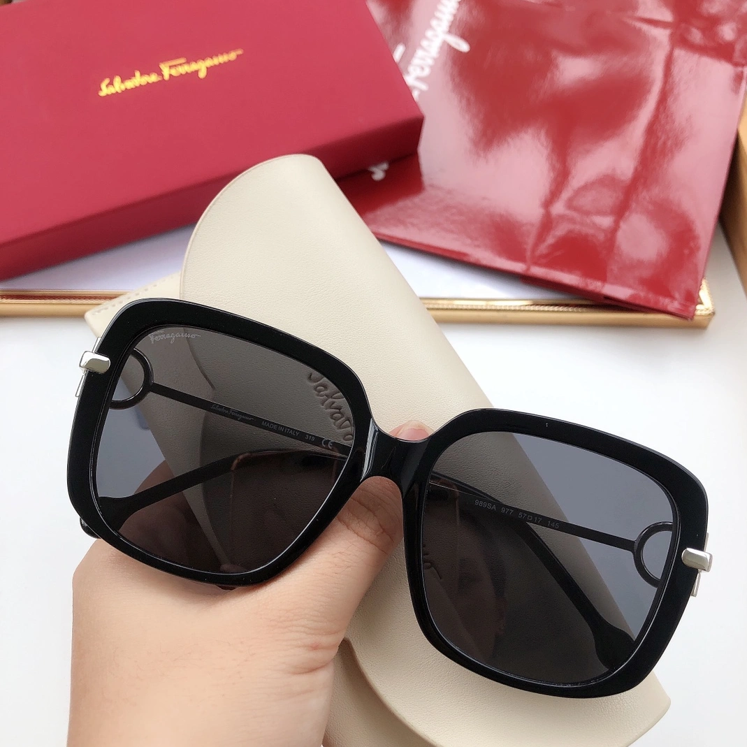 Salvatore Ferragamo AAA Quality Sunglasses Comfortable 9957