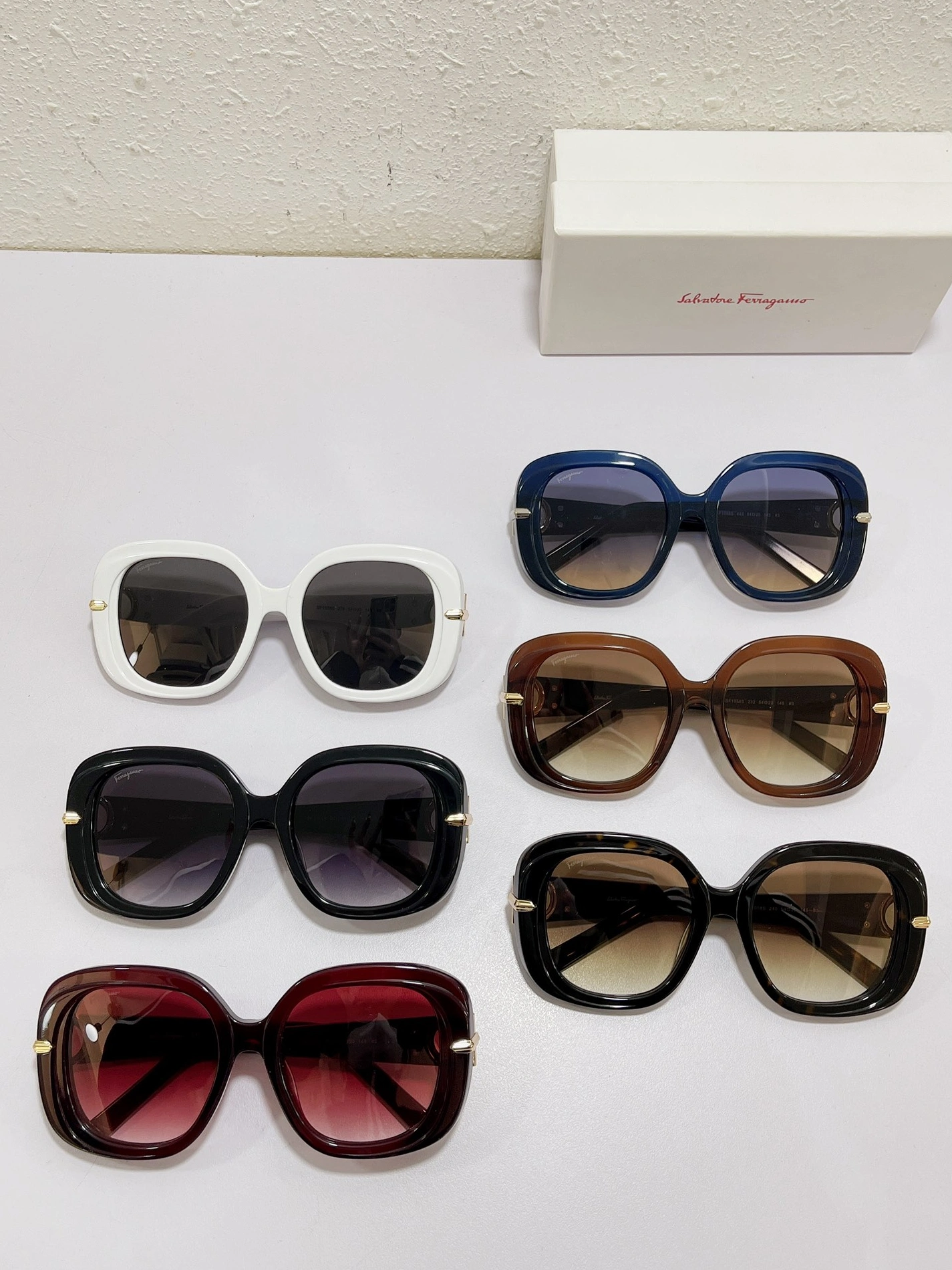 Salvatore Ferragamo AAA Quality Sunglasses Fashionable 2476