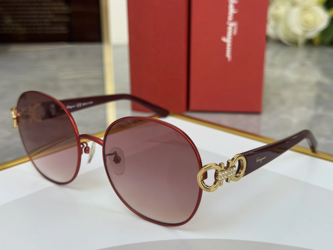 Salvatore Ferragamo AAA Quality Sunglasses Flexible 8213