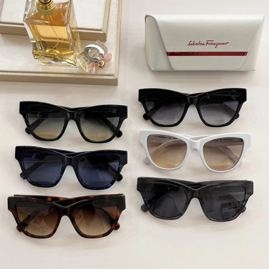 Salvatore Ferragamo AAA Quality Sunglasses HighQuality 1886