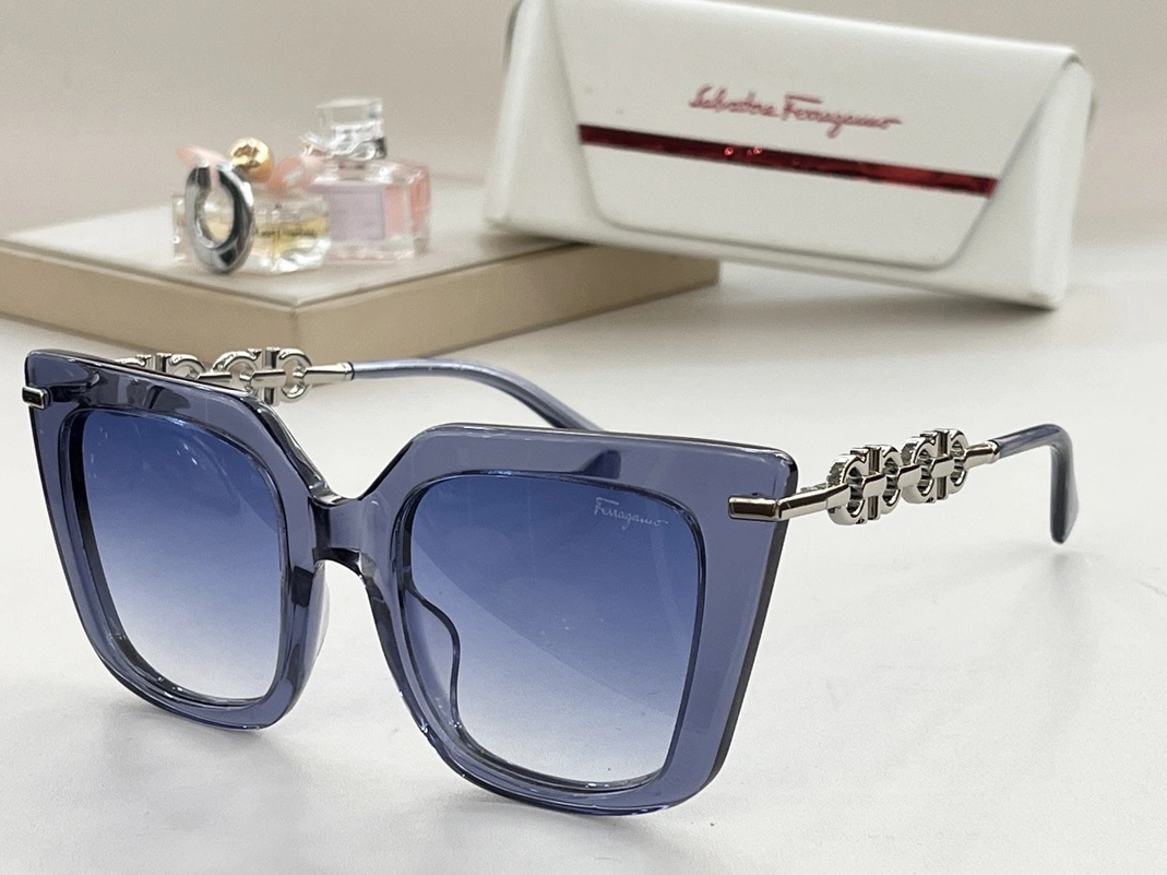 Salvatore Ferragamo AAA Quality Sunglasses Modern 2317