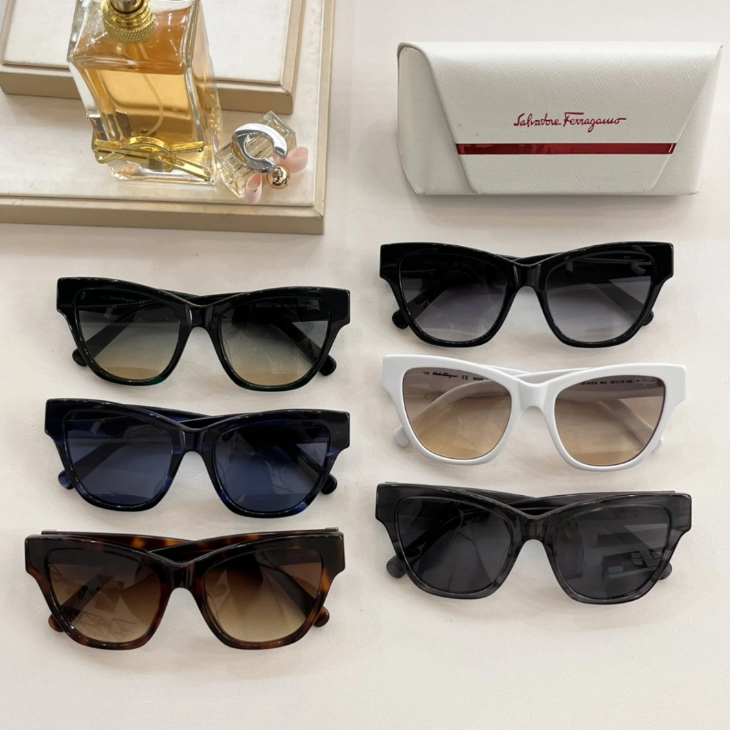 Salvatore Ferragamo AAA Quality Sunglasses Modern 3112