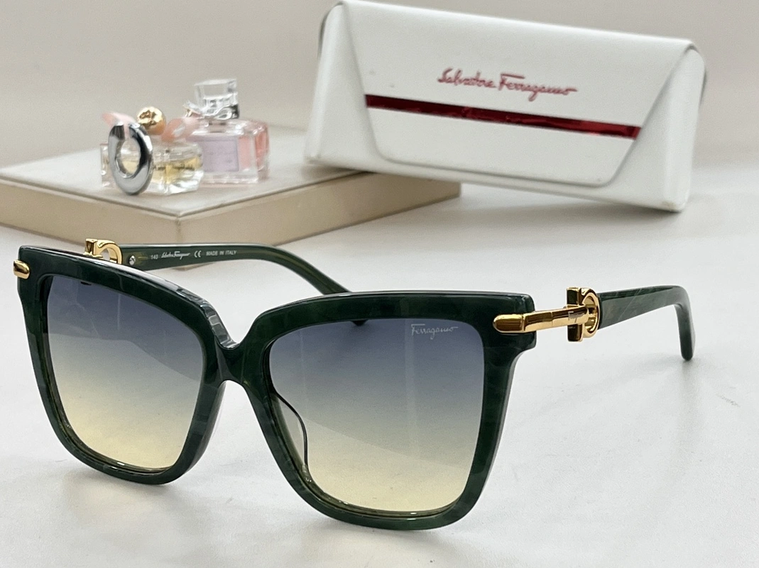 Salvatore Ferragamo AAA Quality Sunglasses Sophisticated 2742
